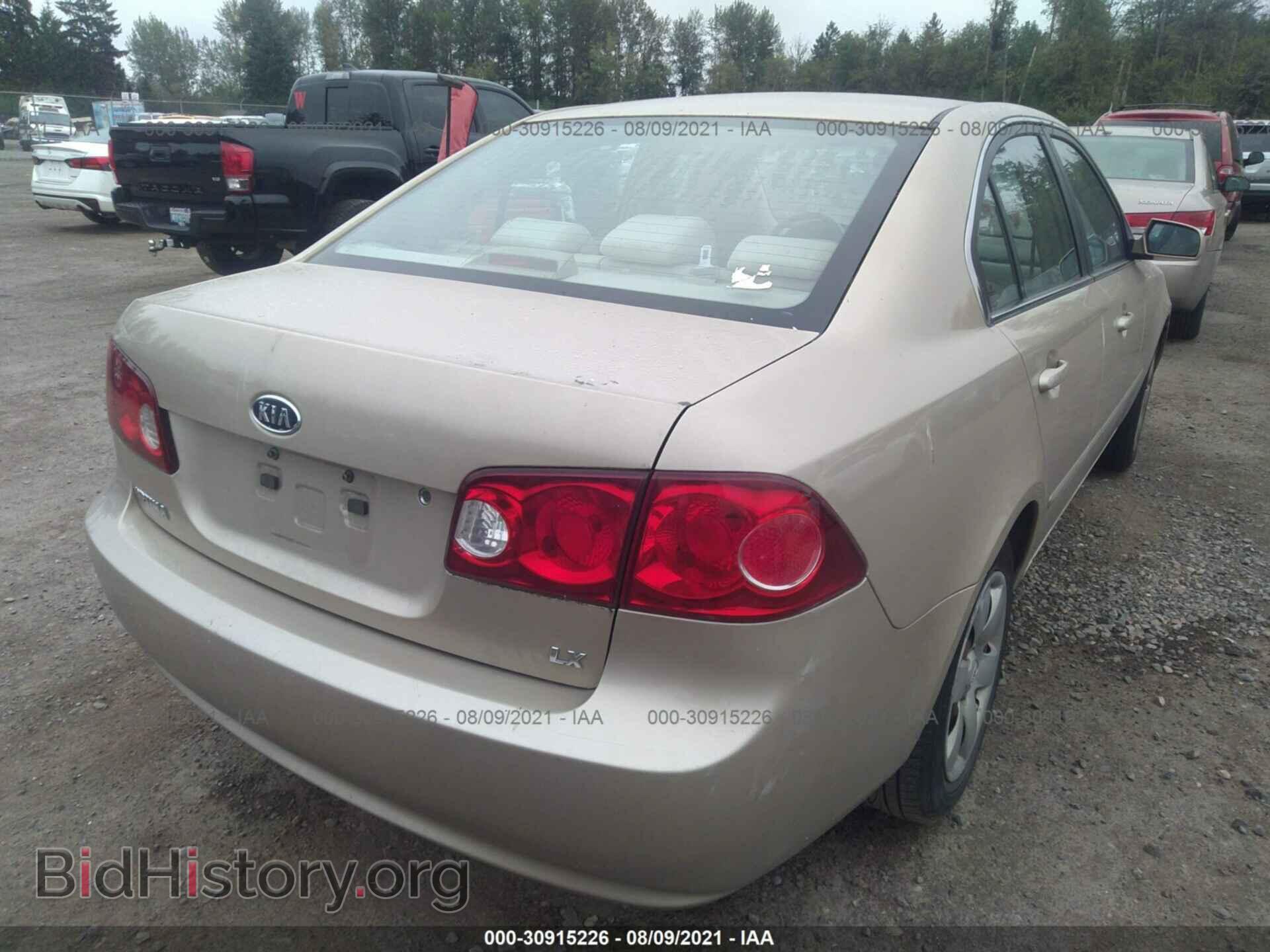 2006 KIA OPTIMA - VIN: KNAGE123X65057134 - Фото 4