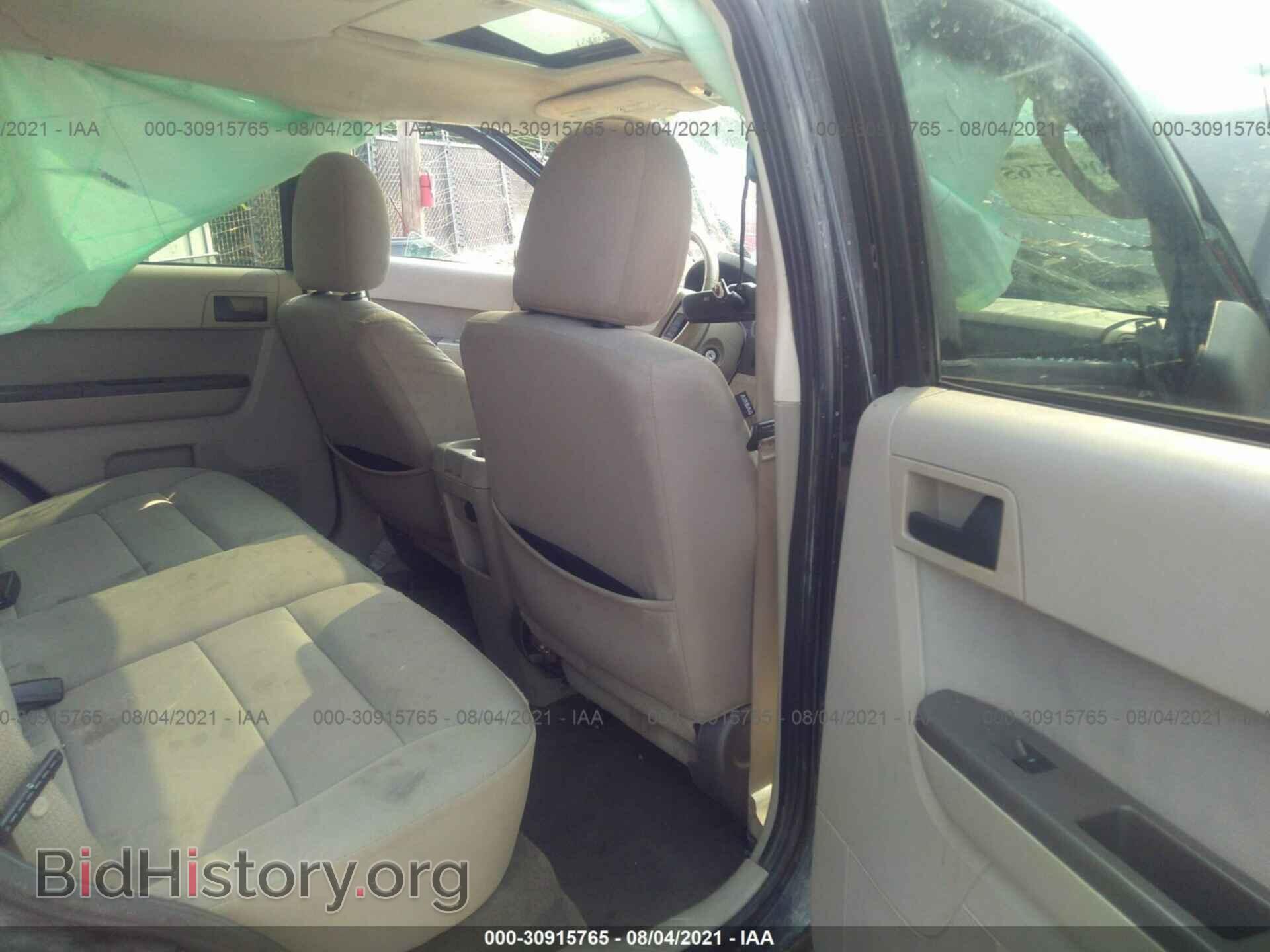 2011 FORD ESCAPE - VIN: 1FMCU0DG5BKB70205 - Фото 8