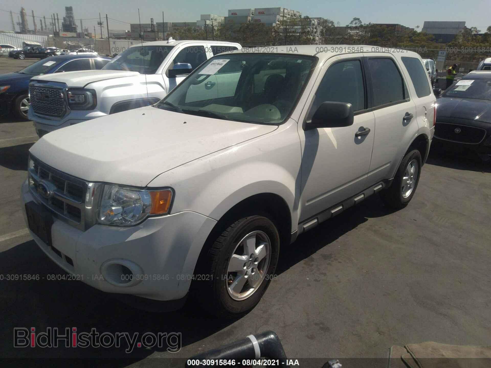 2012 FORD ESCAPE - VIN: 1FMCU0C74CKC45463 - Фото 2