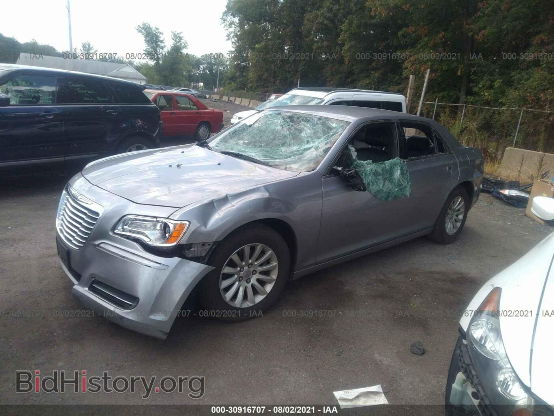 2014 CHRYSLER 300 - VIN: 2C3CCAAG7EH378846 - Фото 2