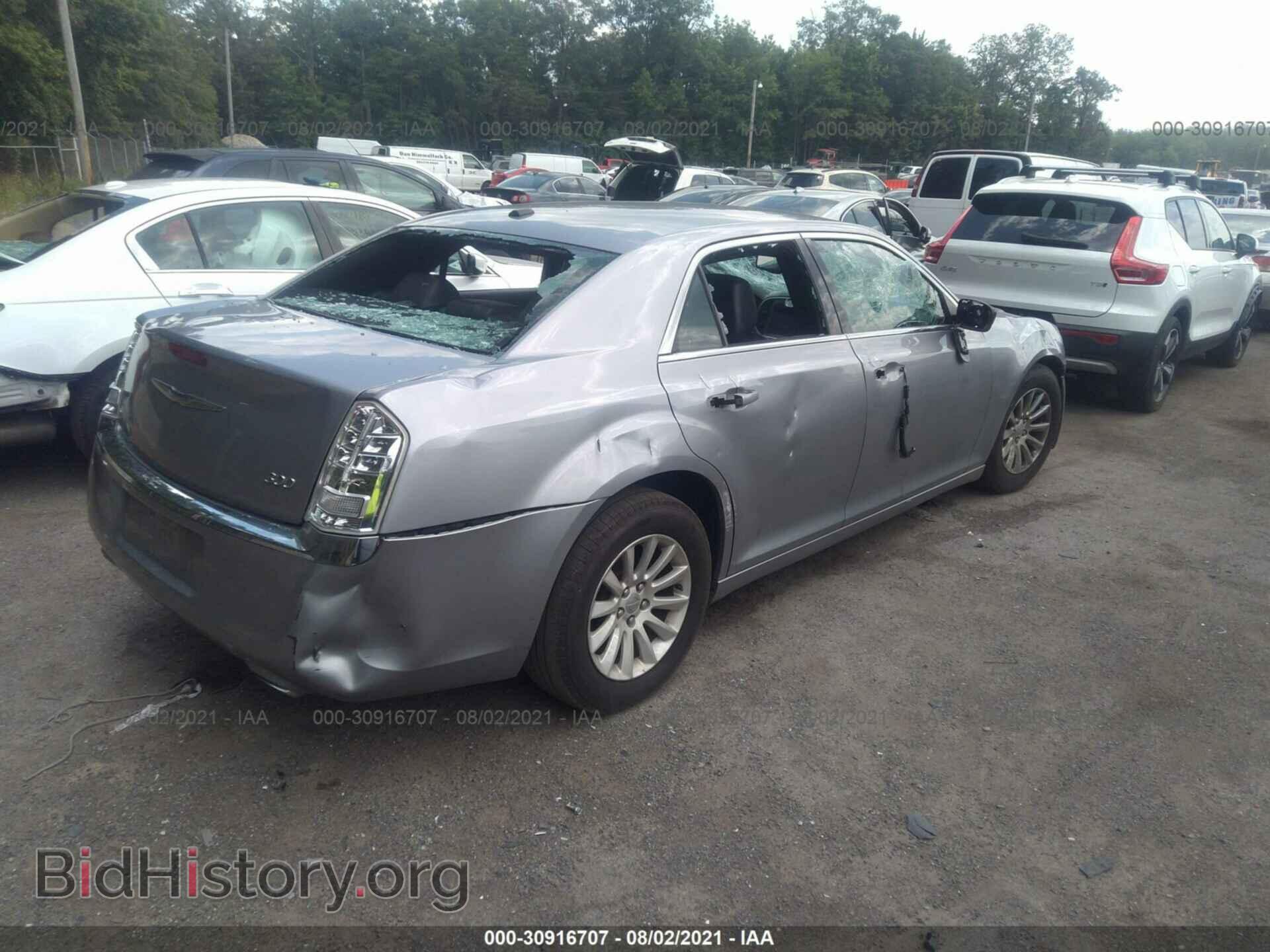 2014 CHRYSLER 300 - VIN: 2C3CCAAG7EH378846 - Фото 4