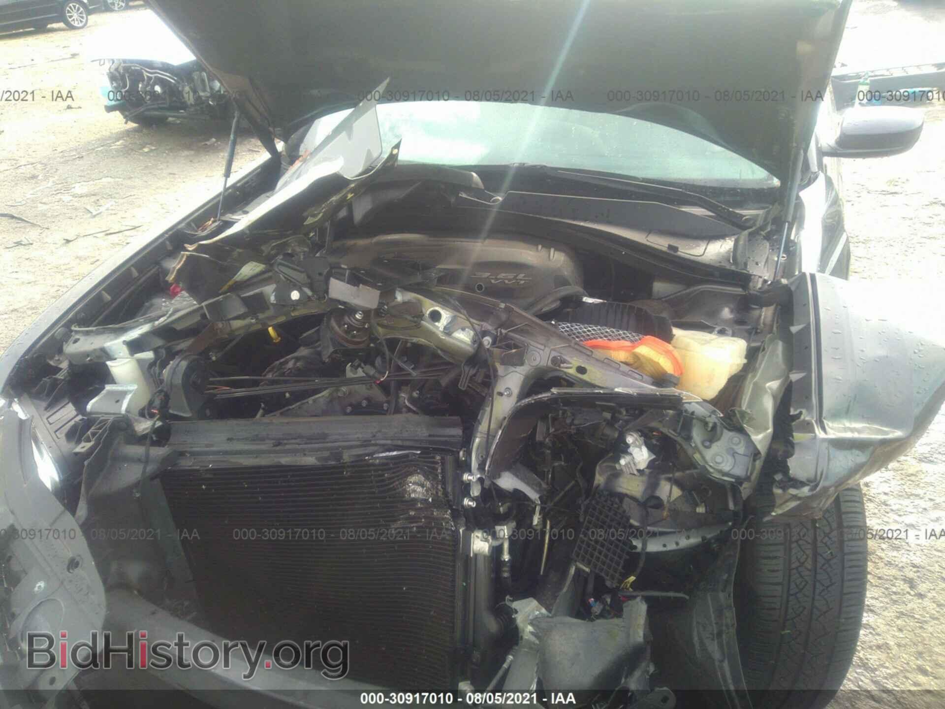 2017 CHRYSLER 300 - VIN: 2C3CCAAG4HH577003 - Фото 10