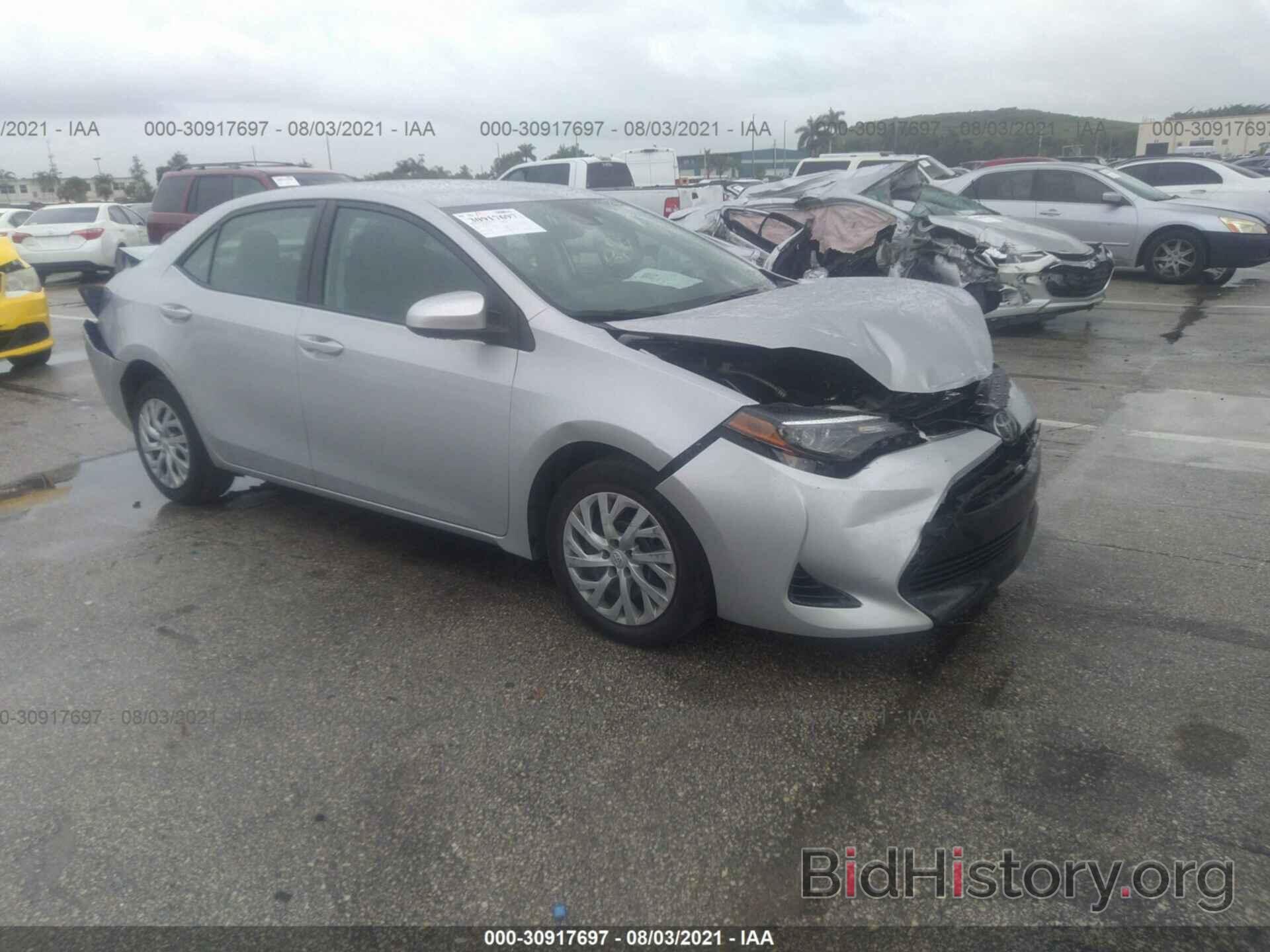 Photo 5YFBURHE3HP728365 - TOYOTA COROLLA 2017