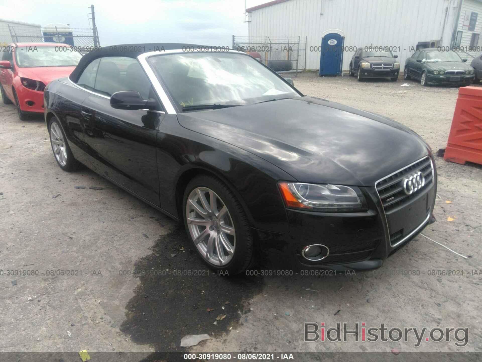 Photo WAUVFAFH6CN000371 - AUDI A5 2012