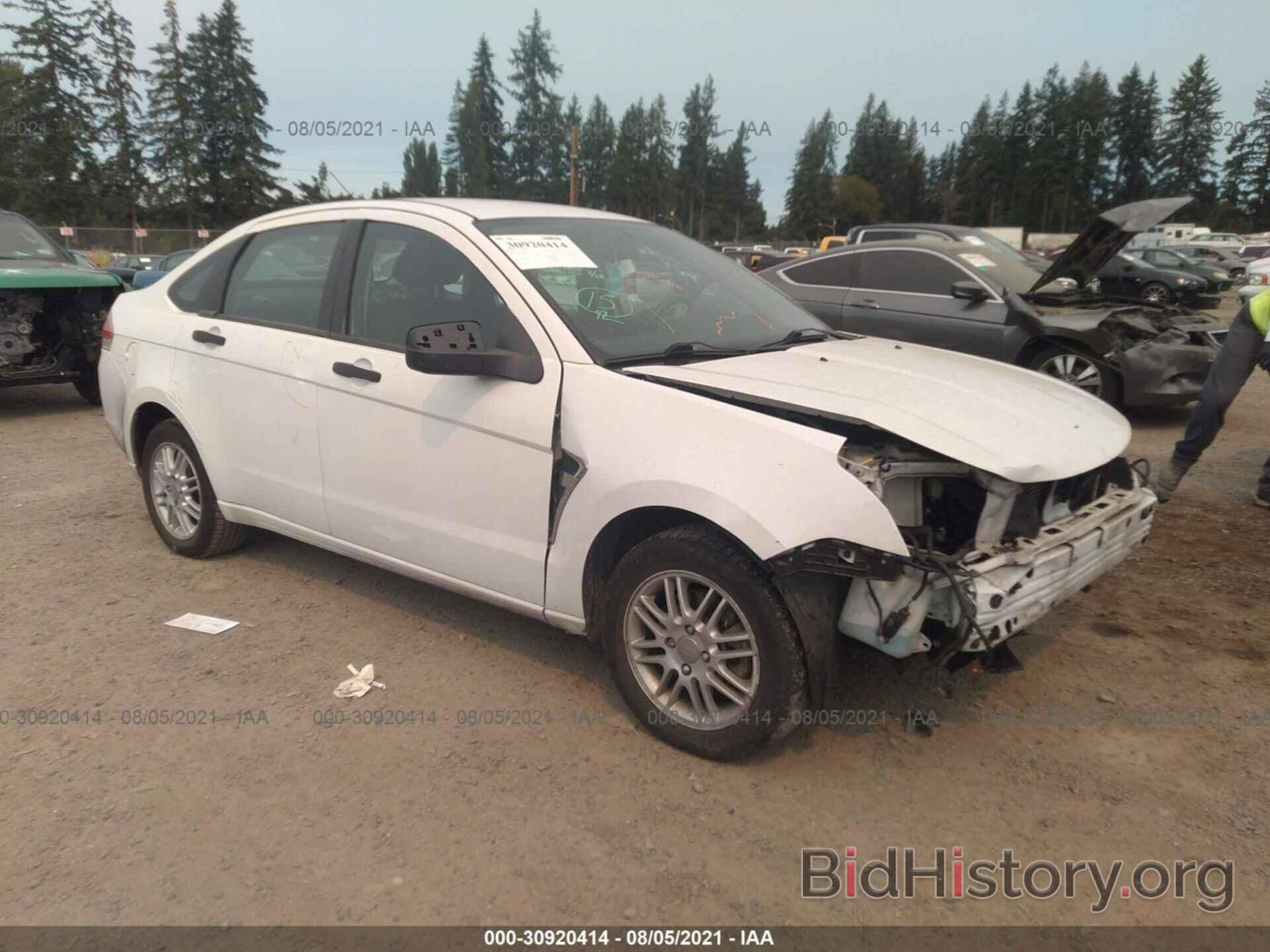 Photo 1FAHP35N68W109792 - FORD FOCUS 2008