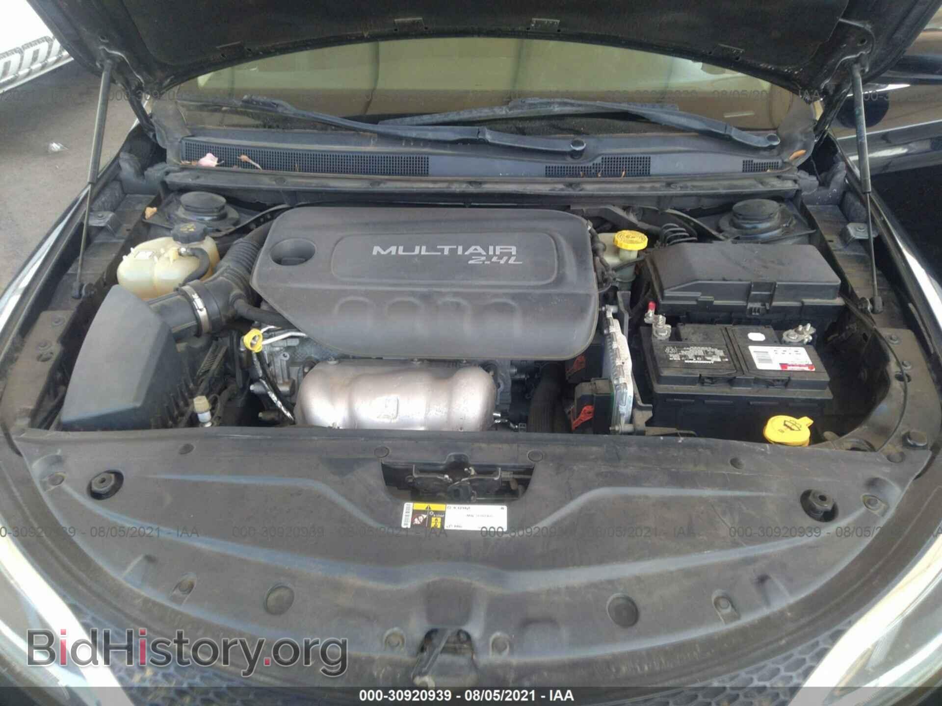 2015 CHRYSLER 200 - VIN: 1C3CCCAB7FN684017 - Фото 10