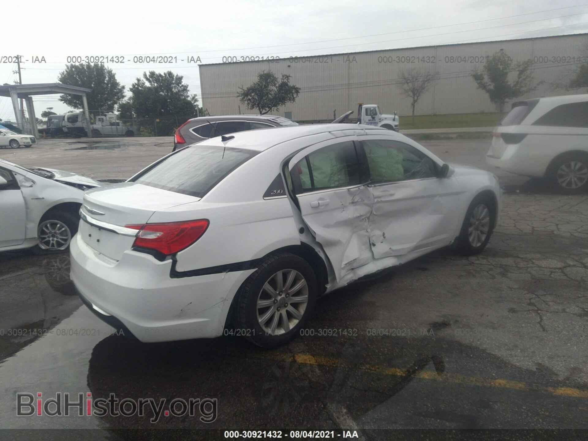2012 CHRYSLER 200 - VIN: 1C3CCBBBXCN129549 - Фото 4