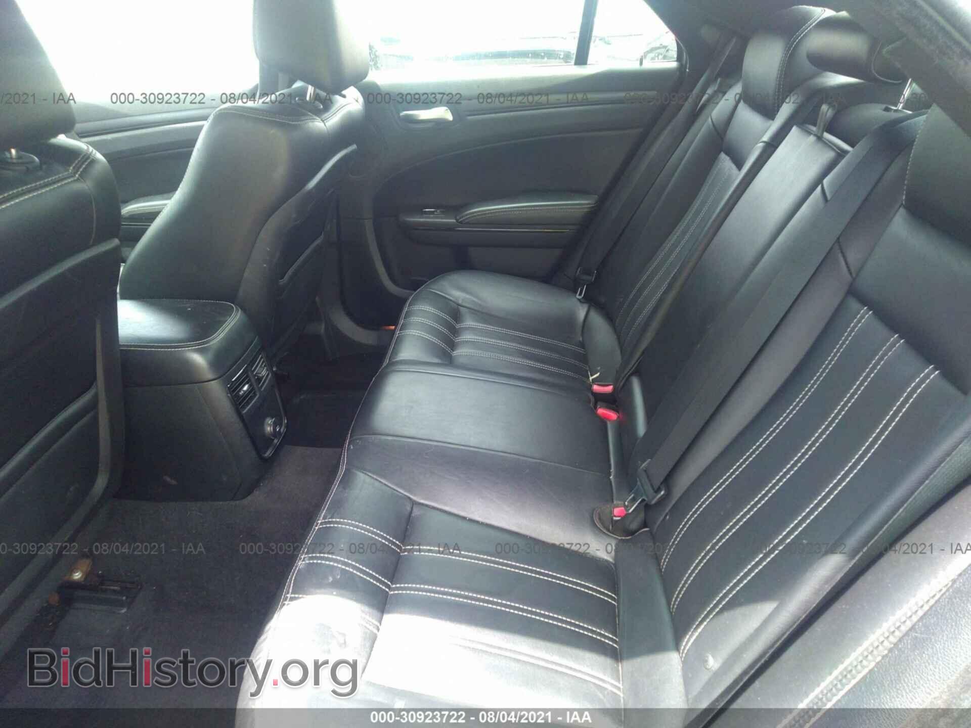 2014 CHRYSLER 300 - VIN: 2C3CCAGG3EH181566 - Photo 8