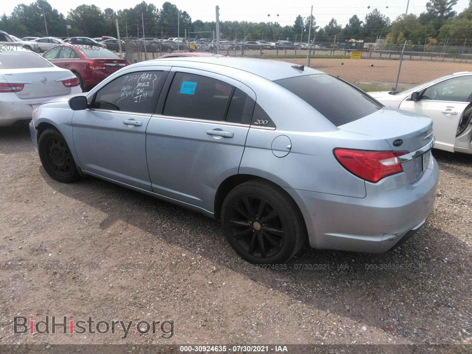 2012 CHRYSLER 200 - VIN: 1C3CCBAB1CN320889 - Фото 3