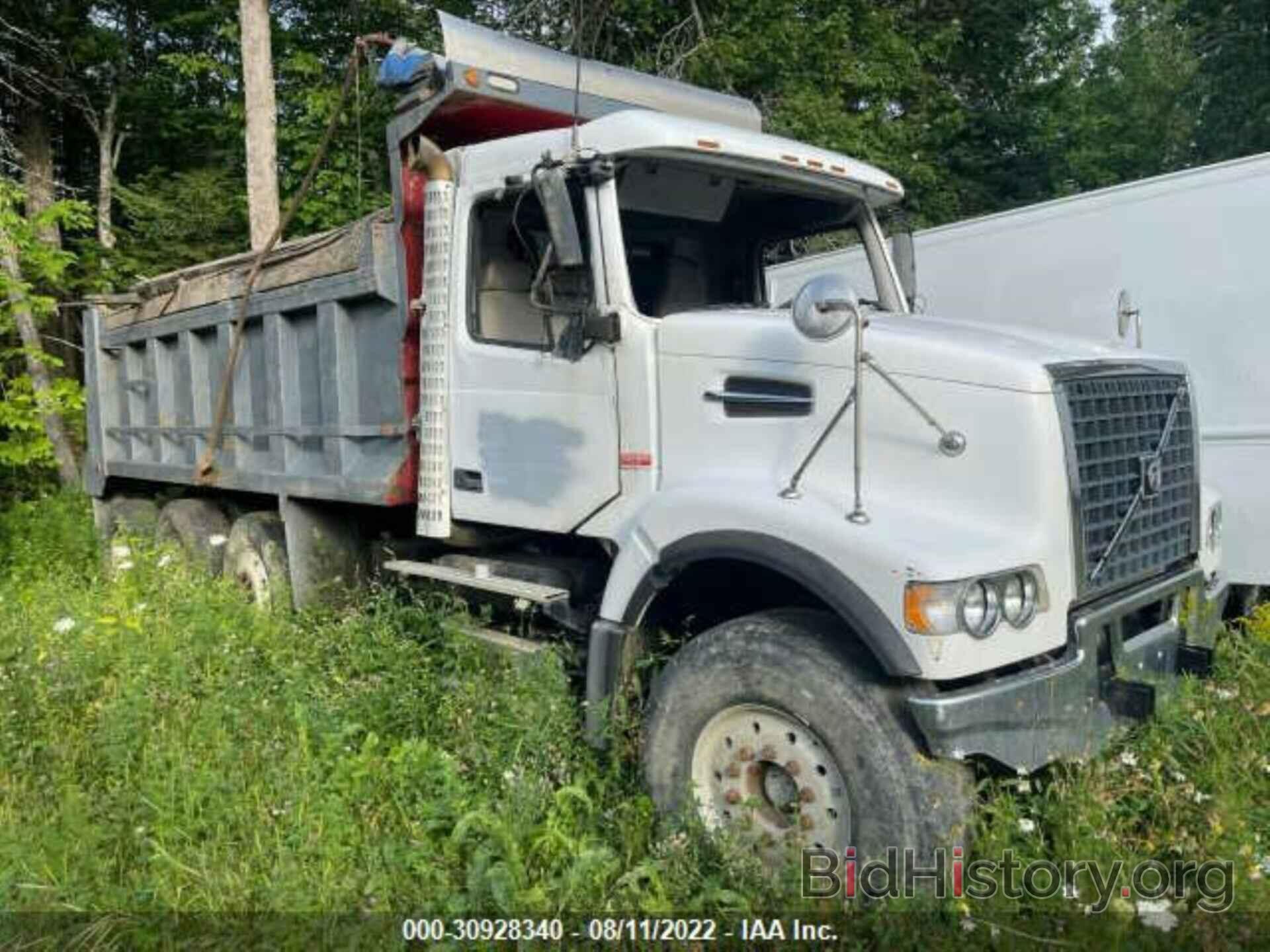 Photo 4V5K99GF47N477928 - VOLVO VHD 2007