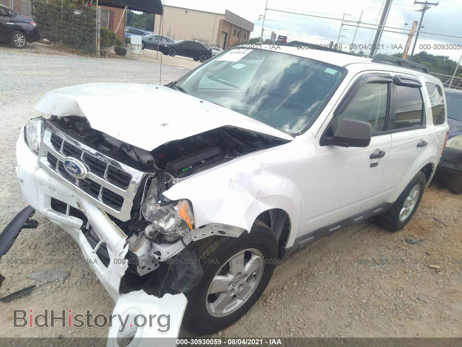 2011 FORD ESCAPE - VIN: 1FMCU9D75BKB29514 - Photo 2