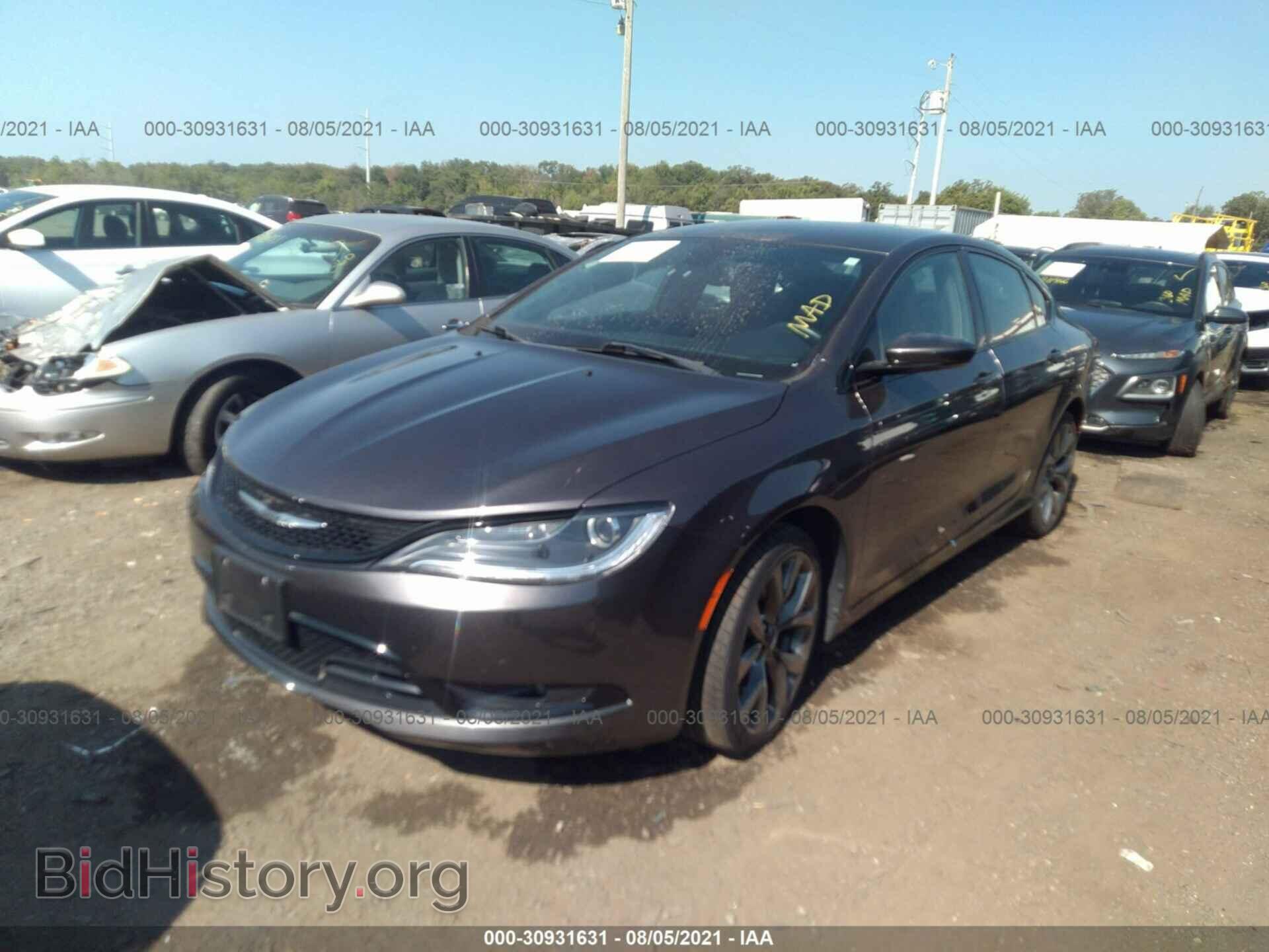 2016 CHRYSLER 200 - VIN: 1C3CCCBBXGN138571 - Фото 2