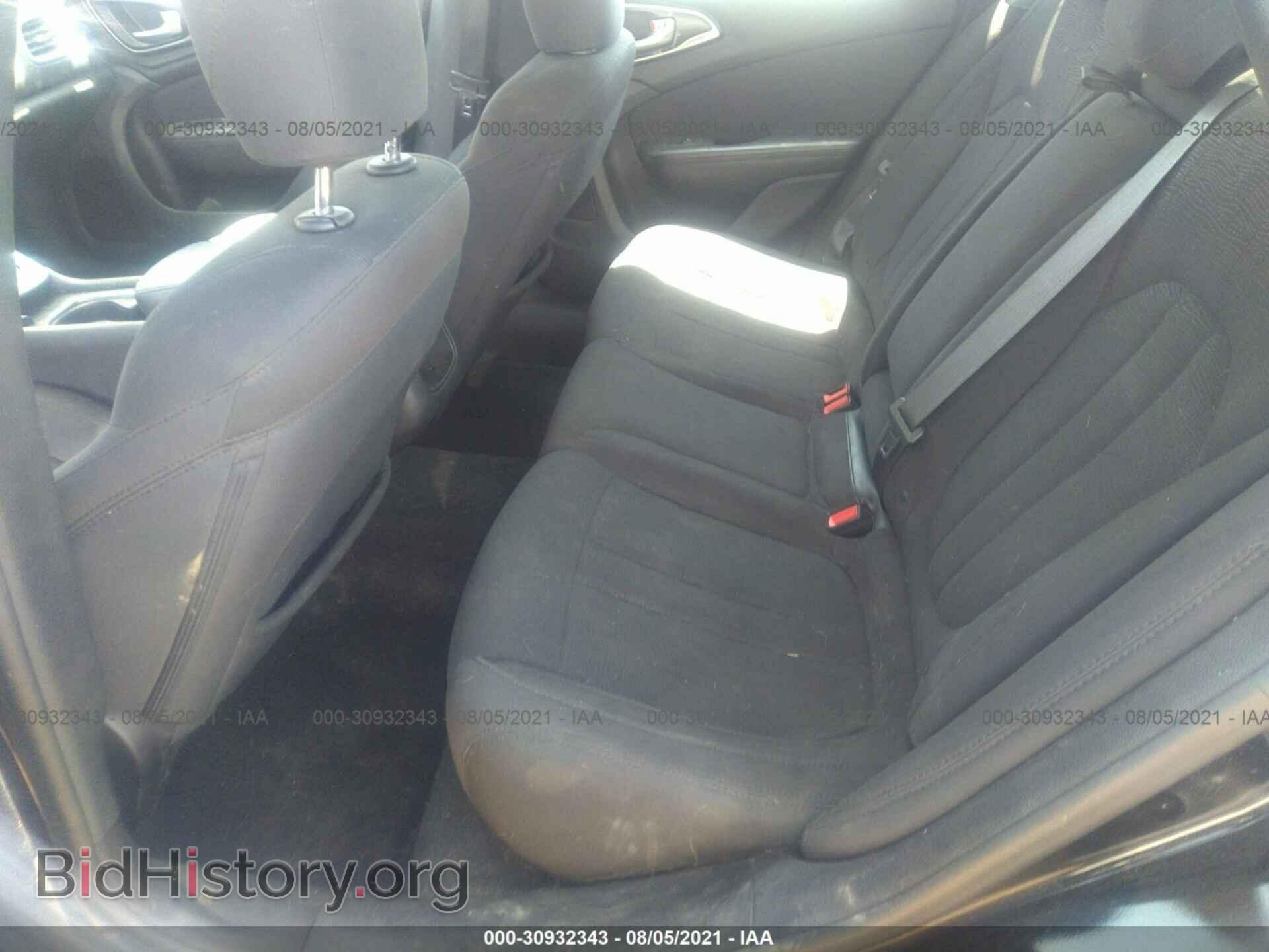 2016 CHRYSLER 200 - VIN: 1C3CCCAB5GN136244 - Photo 8