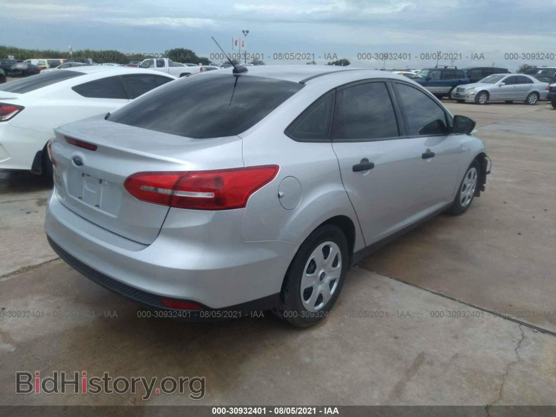 2017 FORD FOCUS - VIN: 1FADP3E26HL332663 - Фото 4