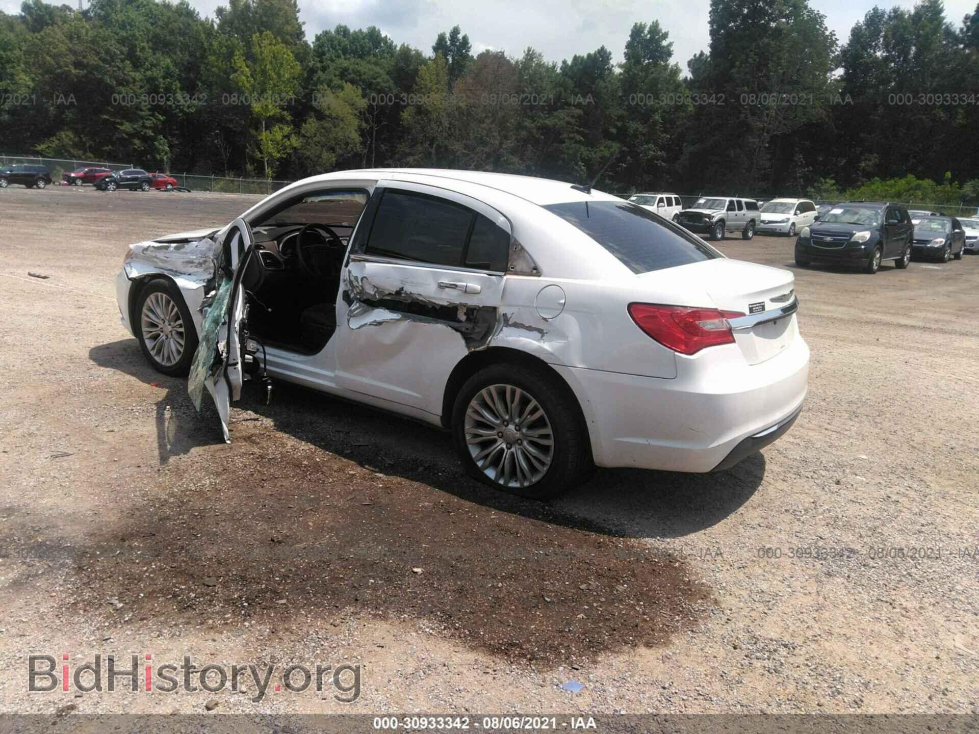2012 CHRYSLER 200 - VIN: 1C3CCBAB4CN155310 - Фото 3