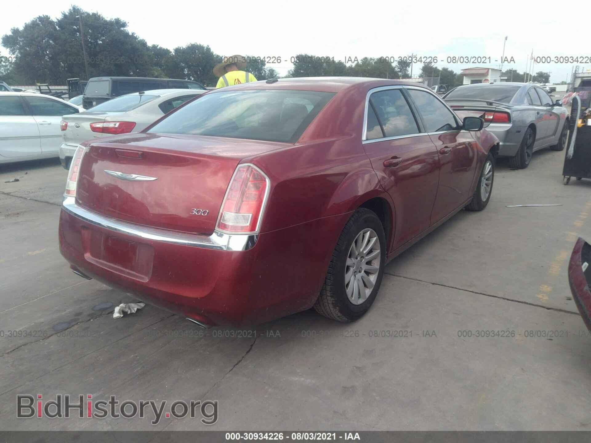 2012 CHRYSLER 300 - VIN: 2C3CCAAG8CH313601 - Photo 4
