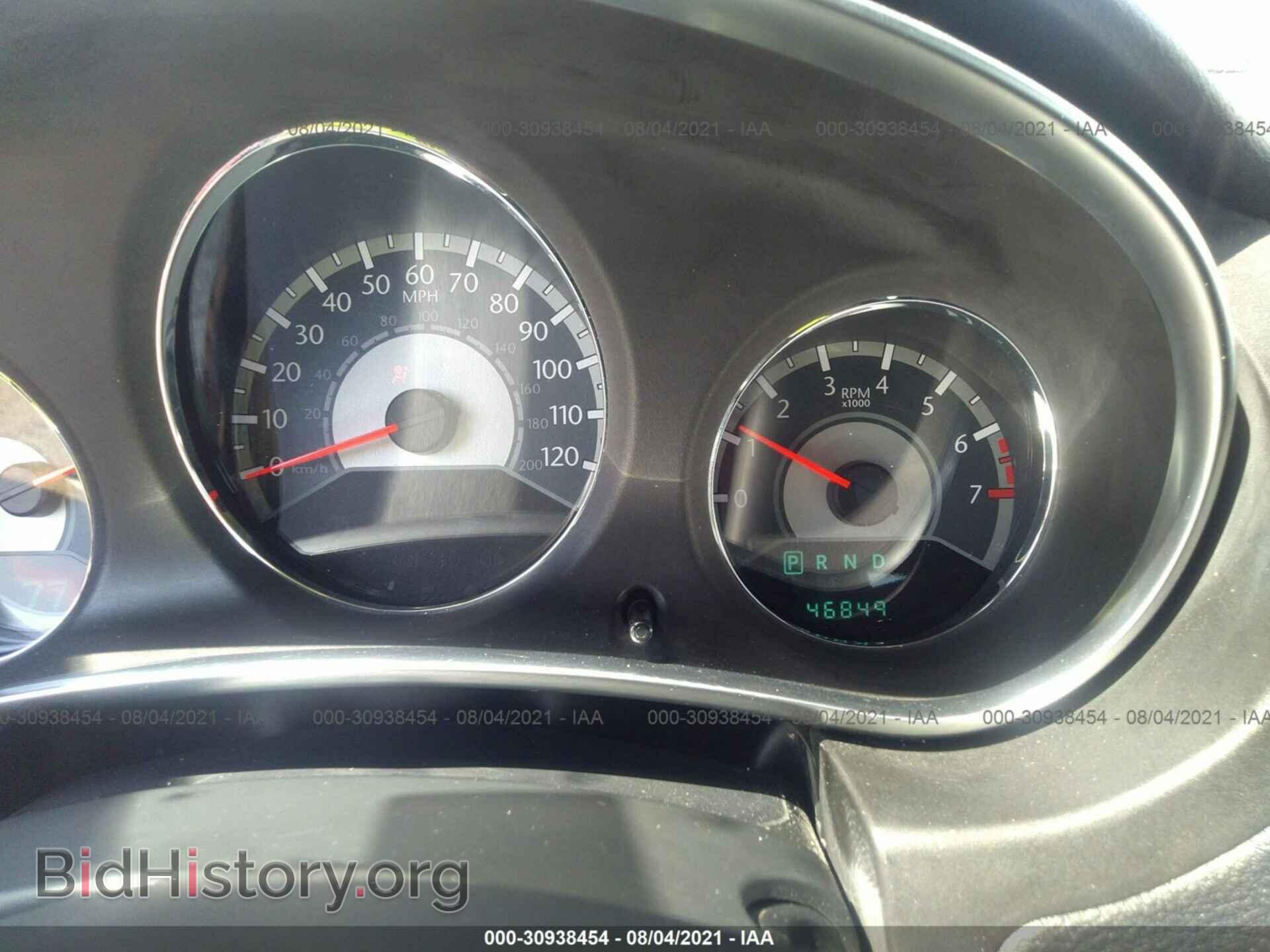 2011 CHRYSLER 200 - VIN: 1C3BC2FBXBN565631 - Photo 7