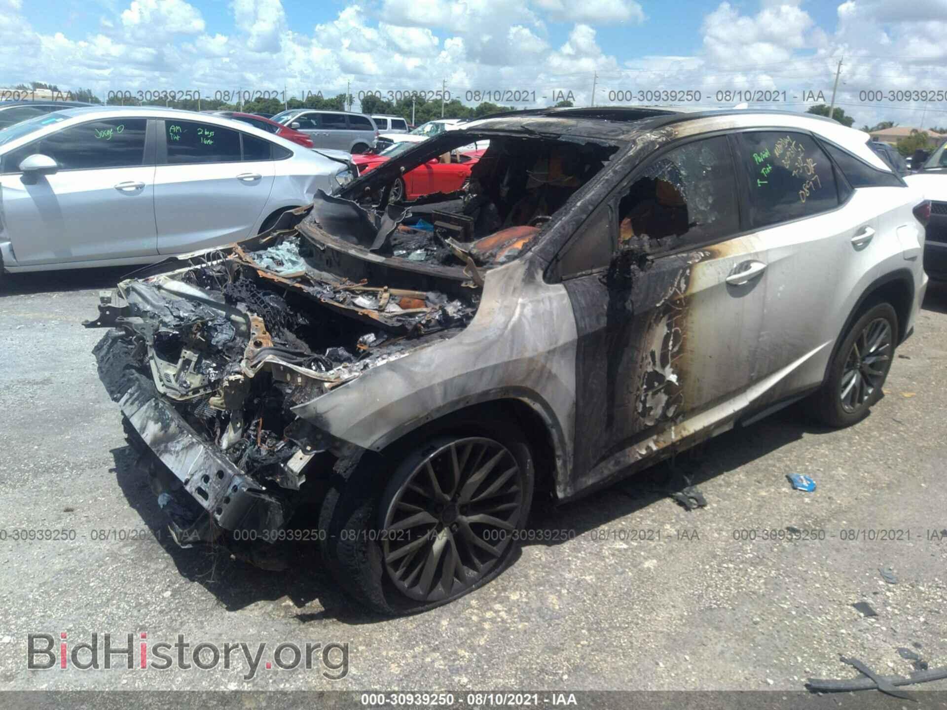 2020 LEXUS RX - VIN: 2T2YZMDA8LC220897 - Фото 2