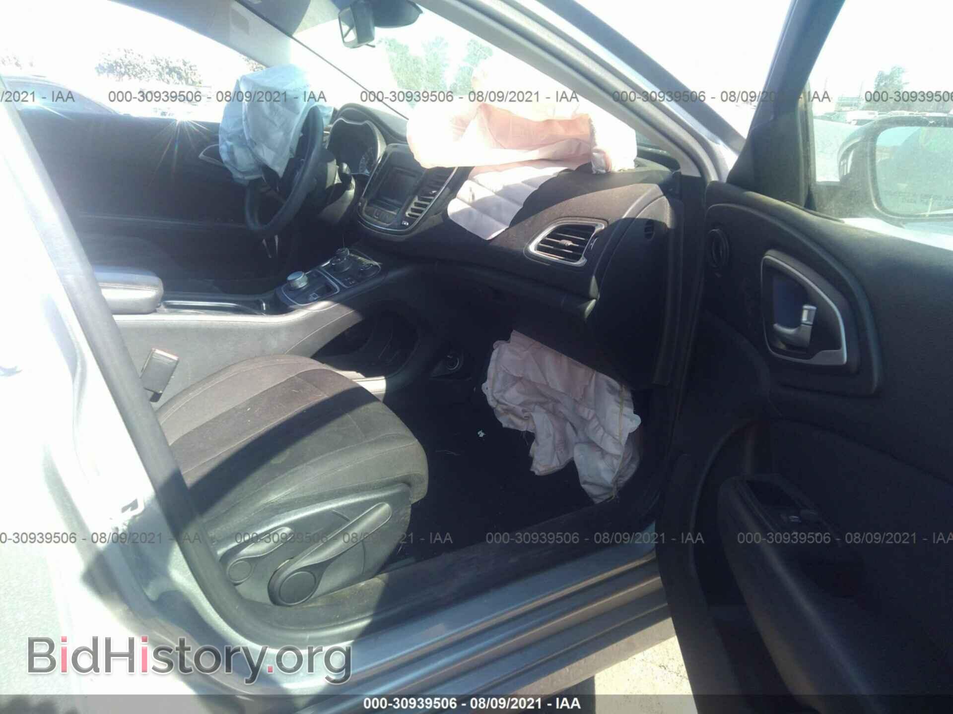 2015 CHRYSLER 200 - VIN: 1C3CCCAB0FN655250 - Фото 5
