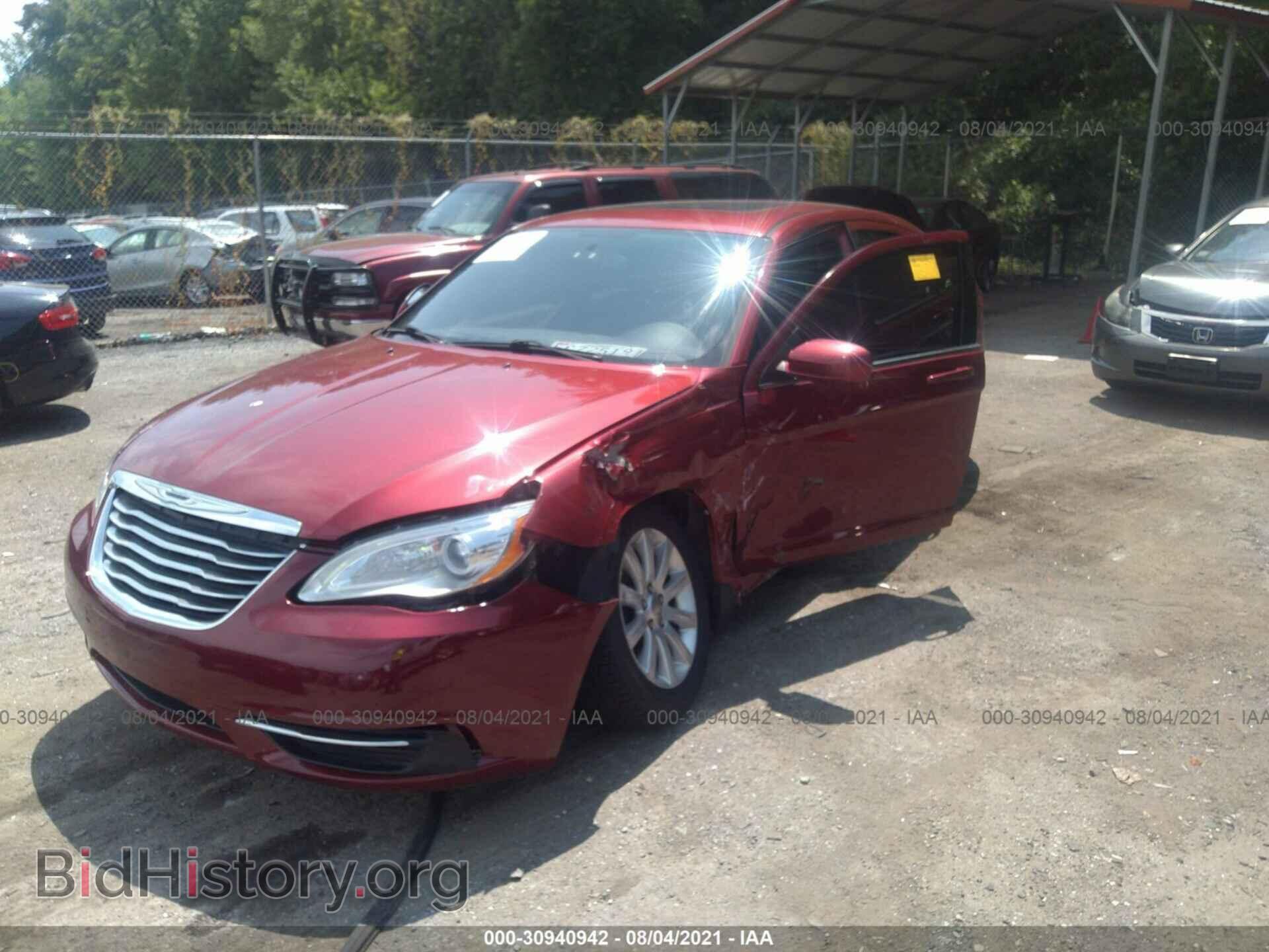 2013 CHRYSLER 200 - VIN: 1C3CCBBB6DN676772 - Фото 2