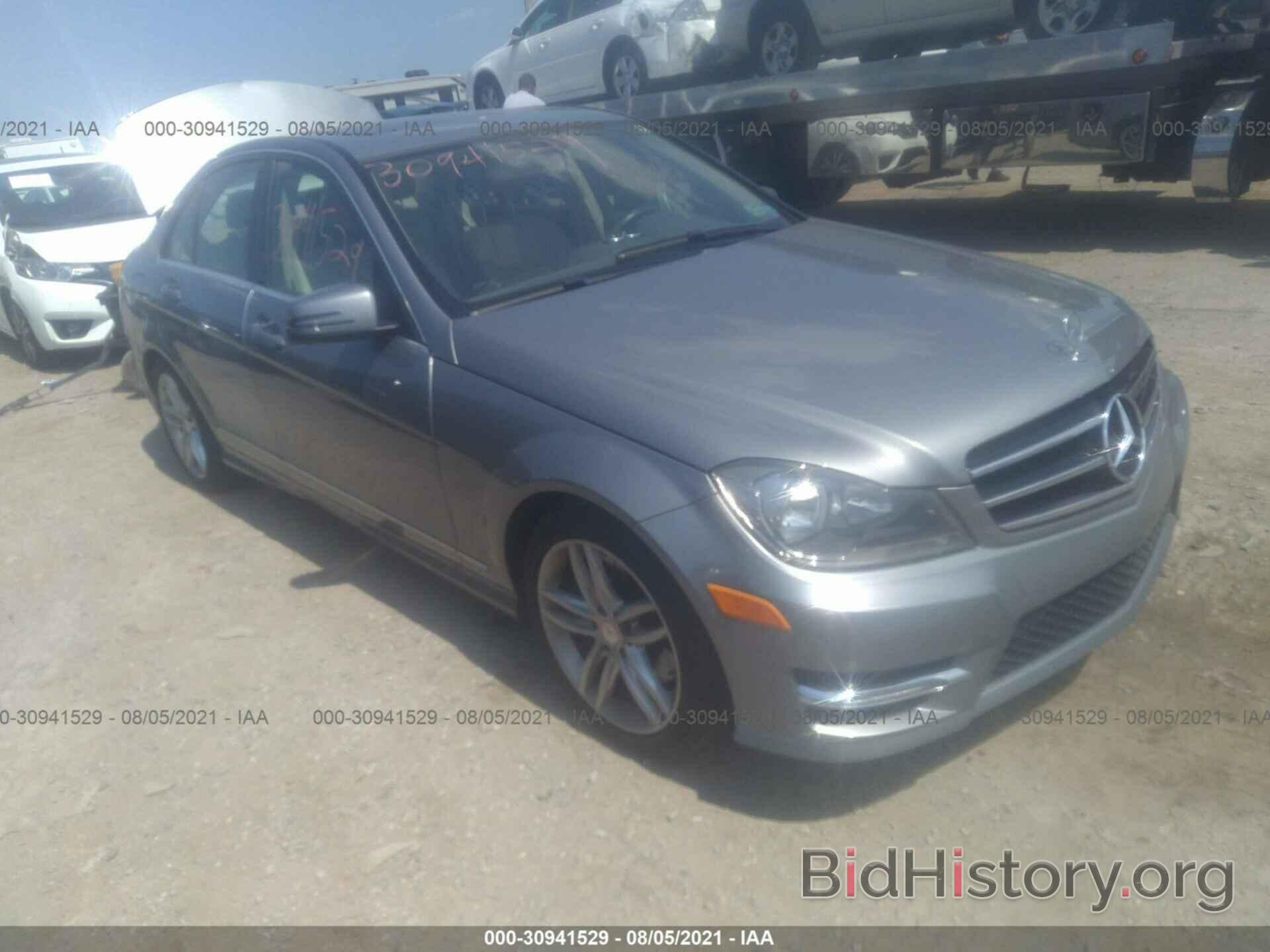 Photo WDDGF8AB6EA957039 - MERCEDES-BENZ C-CLASS 2014