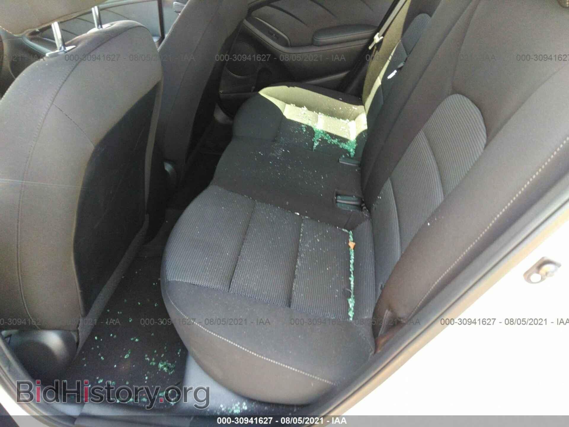2017 KIA FORTE - VIN: 3KPFK4A71HE113577 - Photo 8