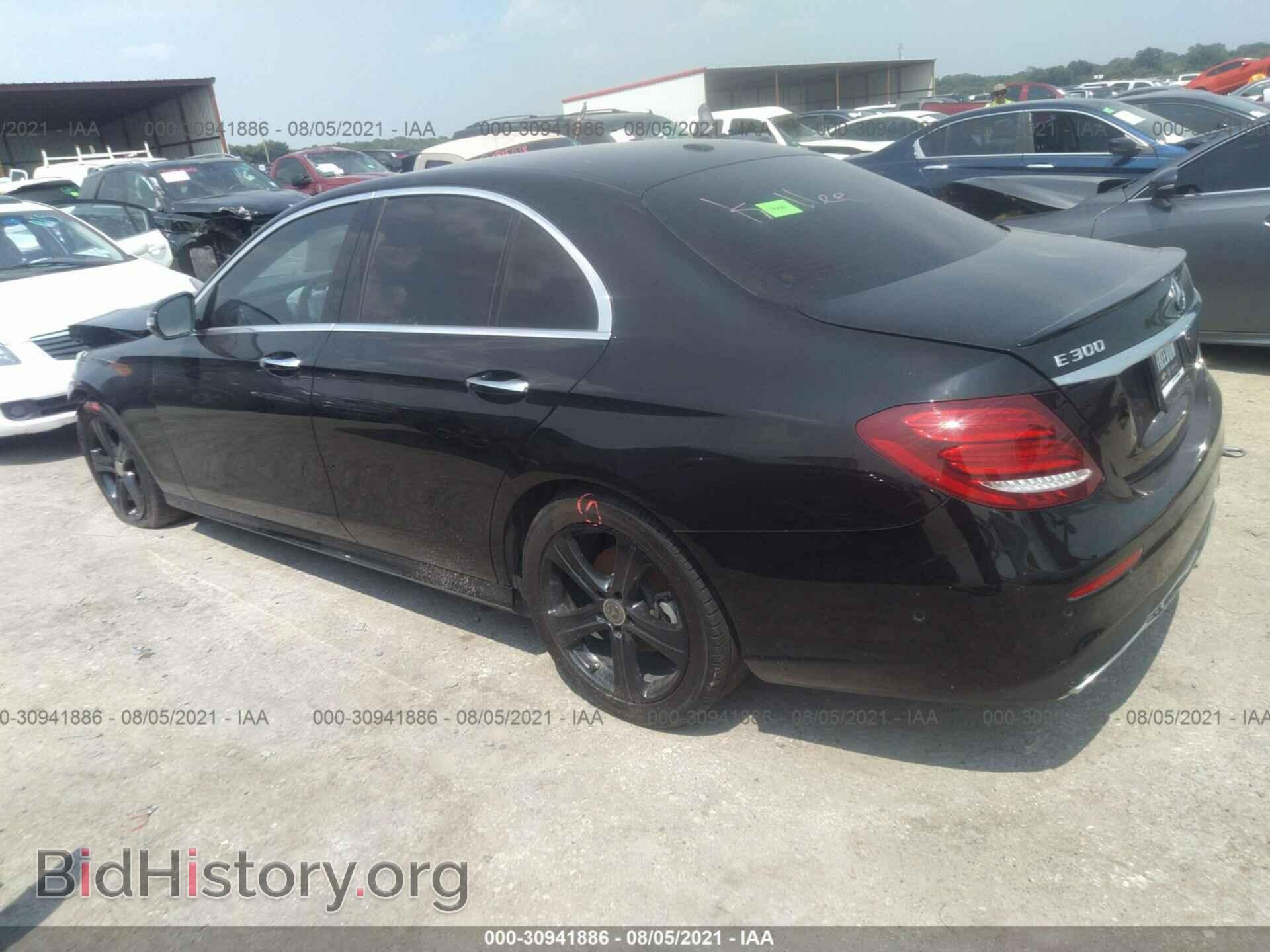 2017 MERCEDES-BENZ E-CLASS - VIN: WDDZF4JB8HA074212 - Фото 3