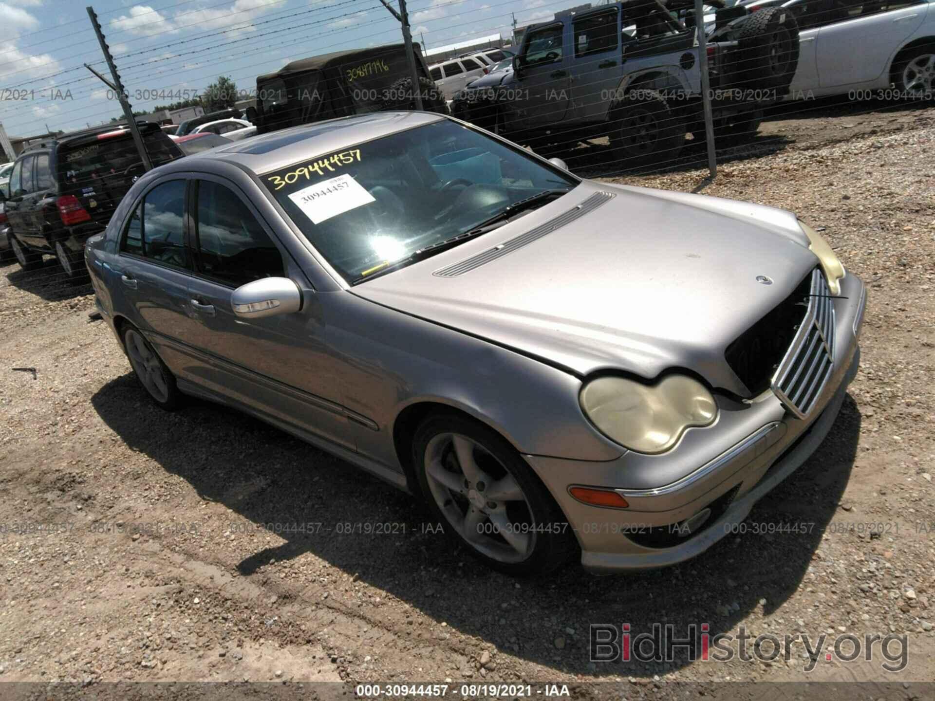 Photo WDBRF52H26F728588 - MERCEDES-BENZ C-CLASS 2006