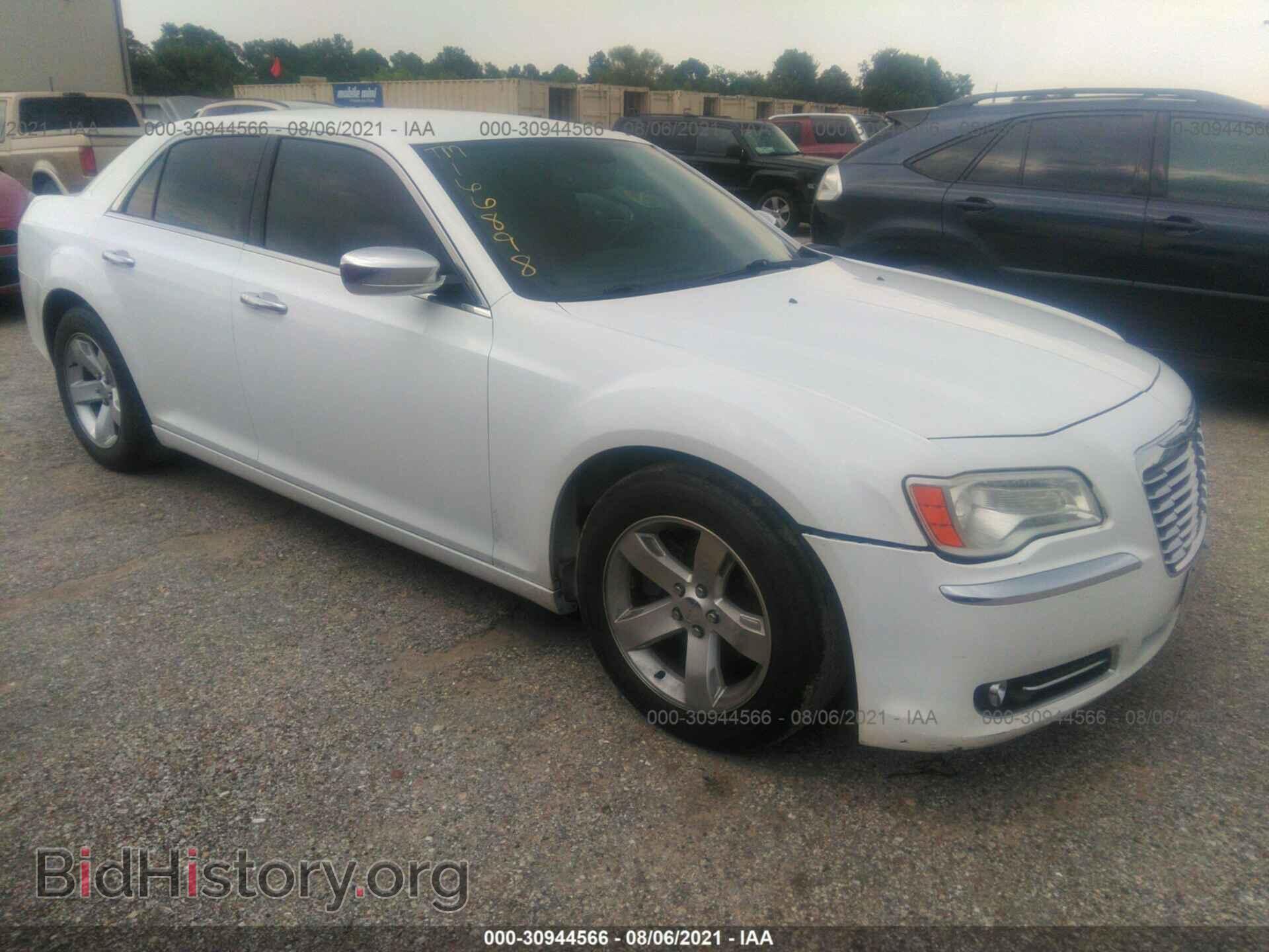 Фотография 2C3CCACG4CH166898 - CHRYSLER 300 2012
