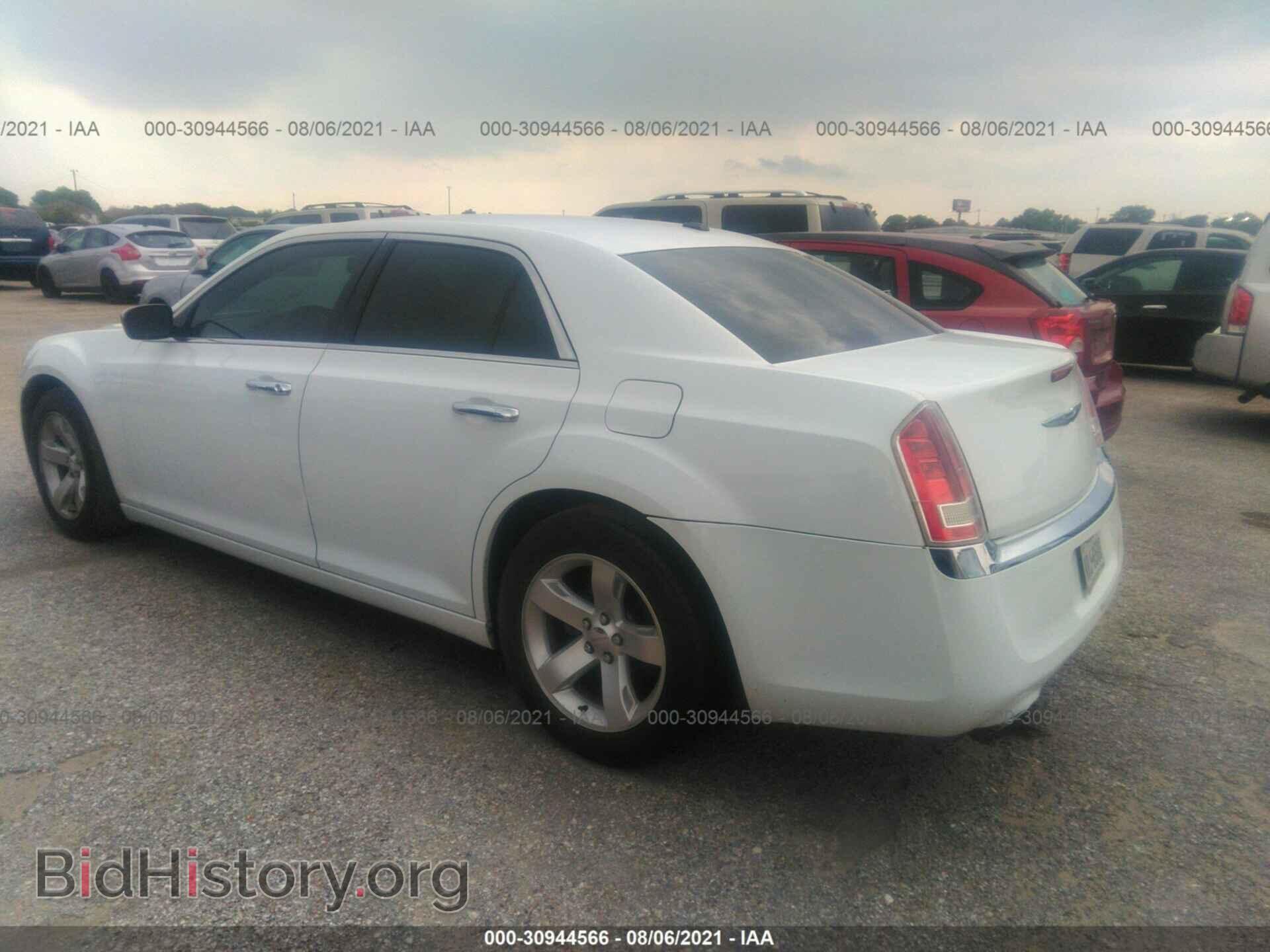 2012 CHRYSLER 300 - VIN: 2C3CCACG4CH166898 - Фото 3