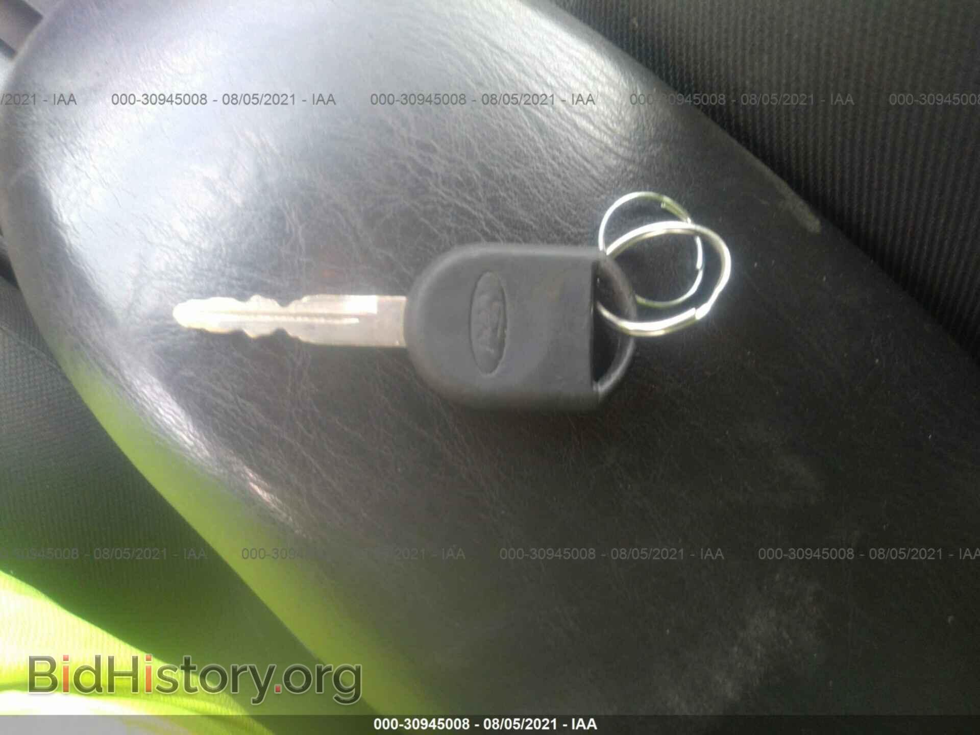 2006 FORD FOCUS - VIN: 1FAFP31N76W152001 - Photo 11