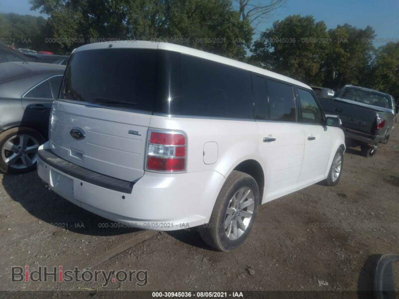 2010 Ford FLEX (VIN 2FMGK5CC1ABA62918) — фото 4 из 12