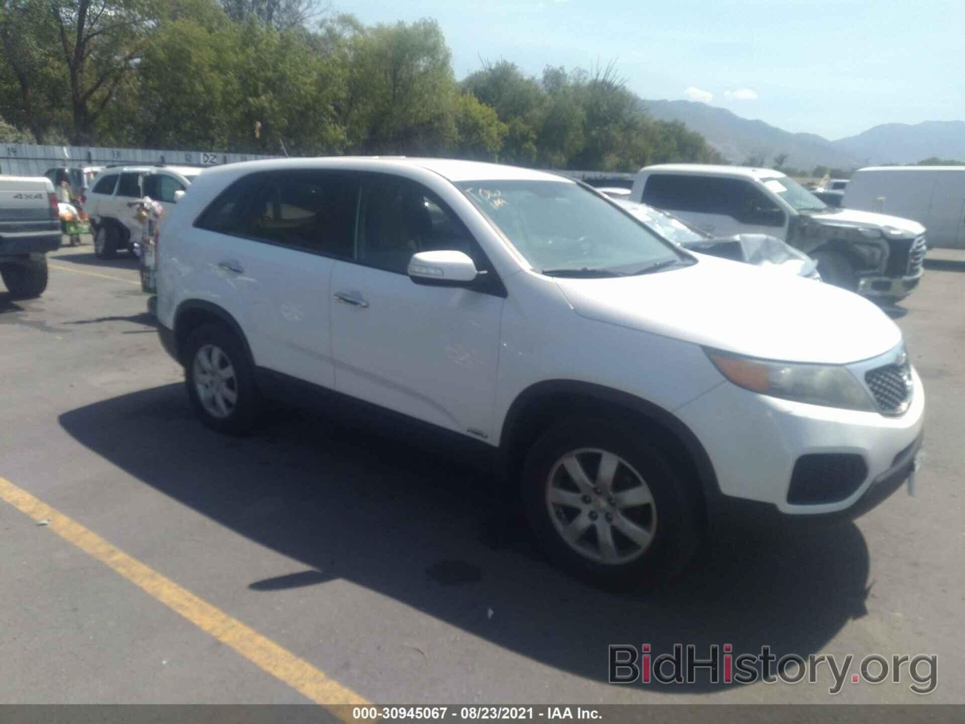 Photo 5XYKTCA17BG019778 - KIA SORENTO 2011