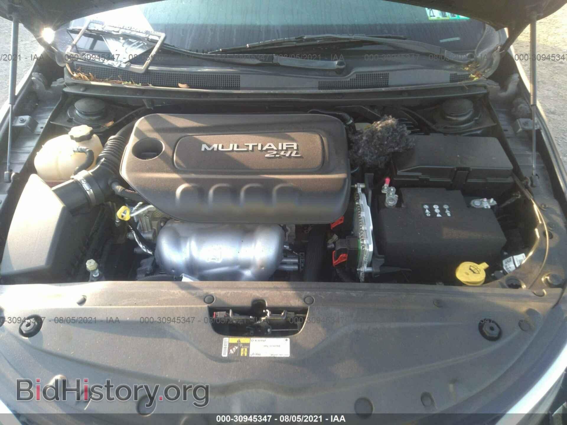 2015 CHRYSLER 200 - VIN: 1C3CCCAB0FN739004 - Фото 10