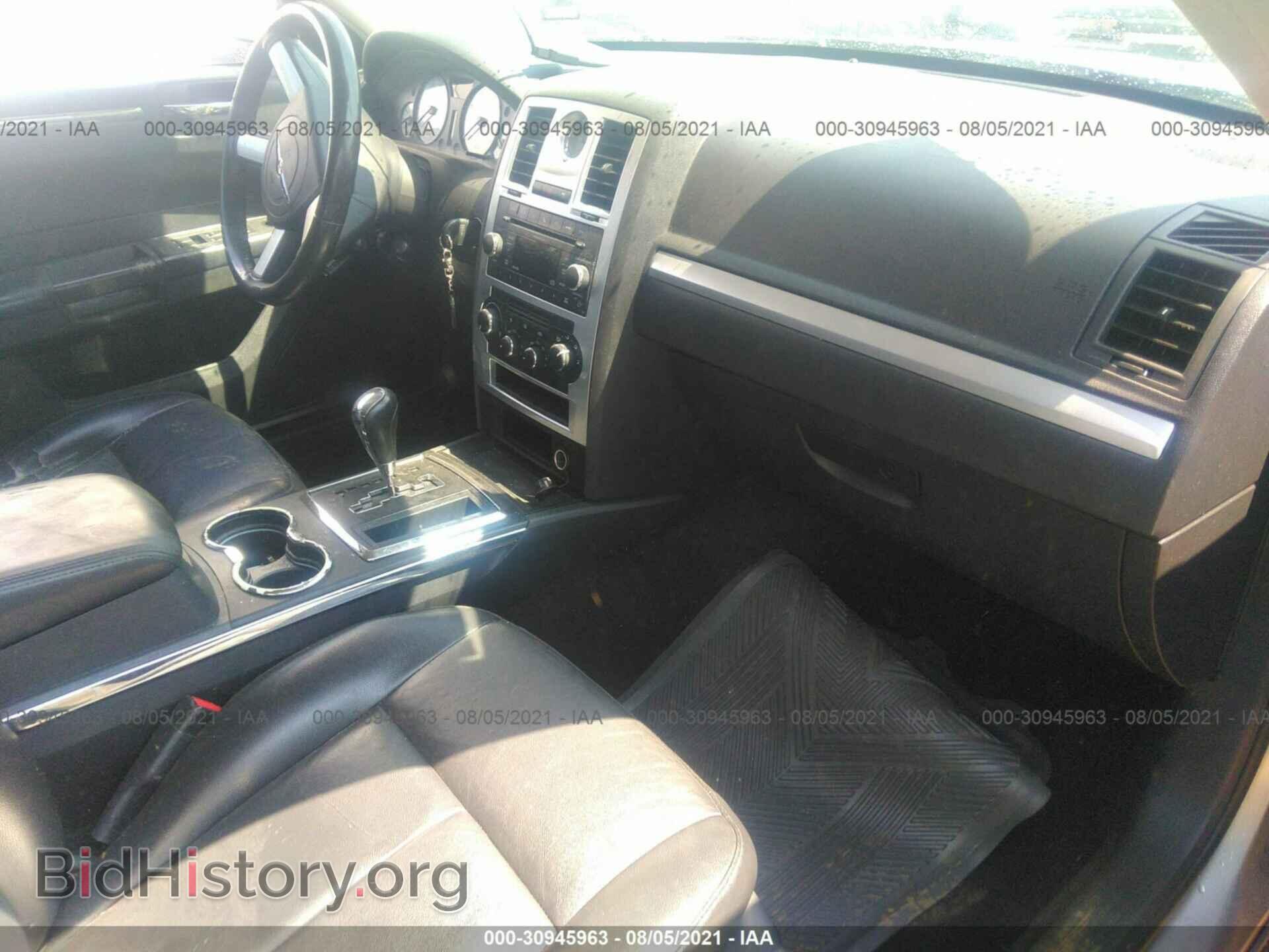 2010 CHRYSLER 300 - VIN: 2C3CA5CV8AH164192 - Photo 5