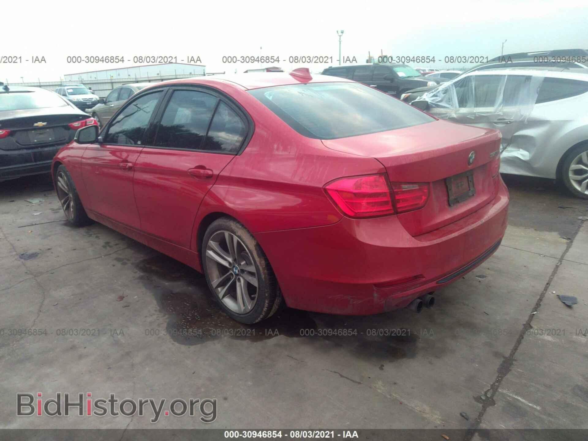 2012 BMW 3 SERIES - VIN: WBA3A5C59CF257574 - Photo 3