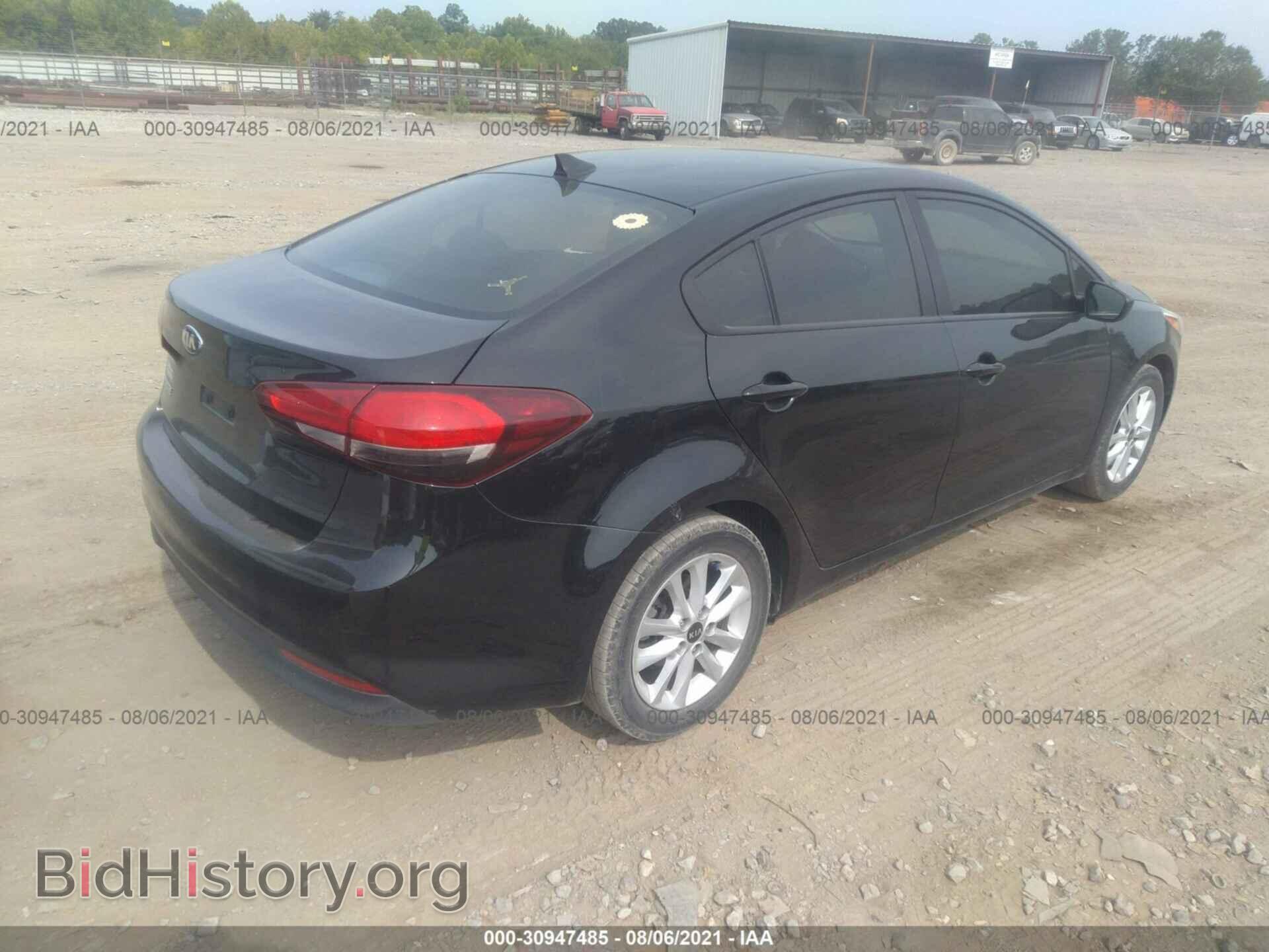 2017 KIA FORTE - VIN: 3KPFL4A78HE125979 - Фото 4