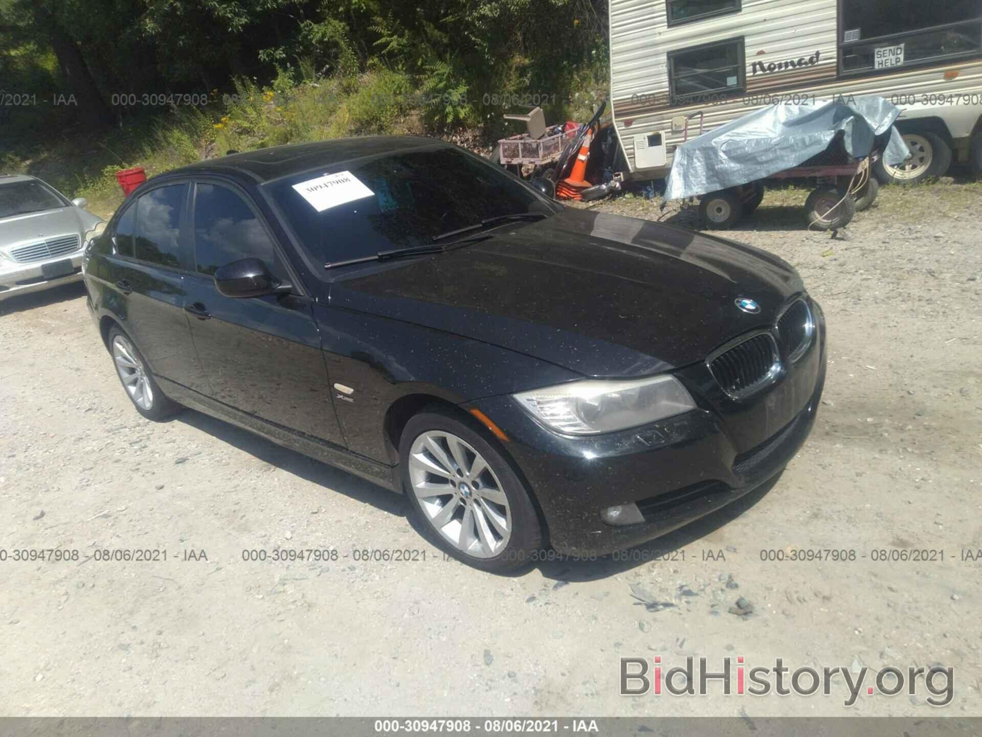 Photo WBAPK7C54BF084572 - BMW 3 SERIES 2011