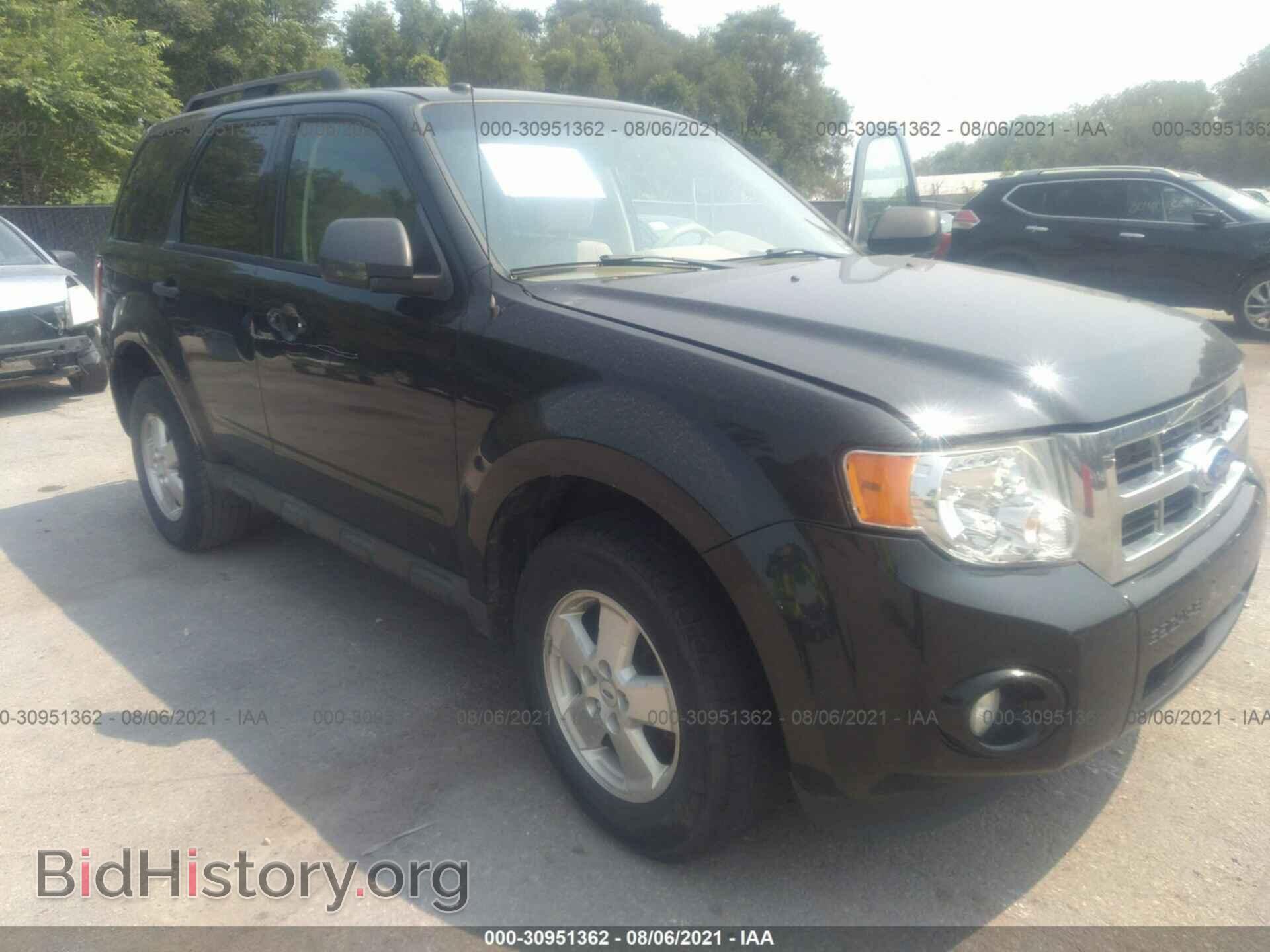 Фотография 1FMCU0DG2BKB99113 - FORD ESCAPE 2011