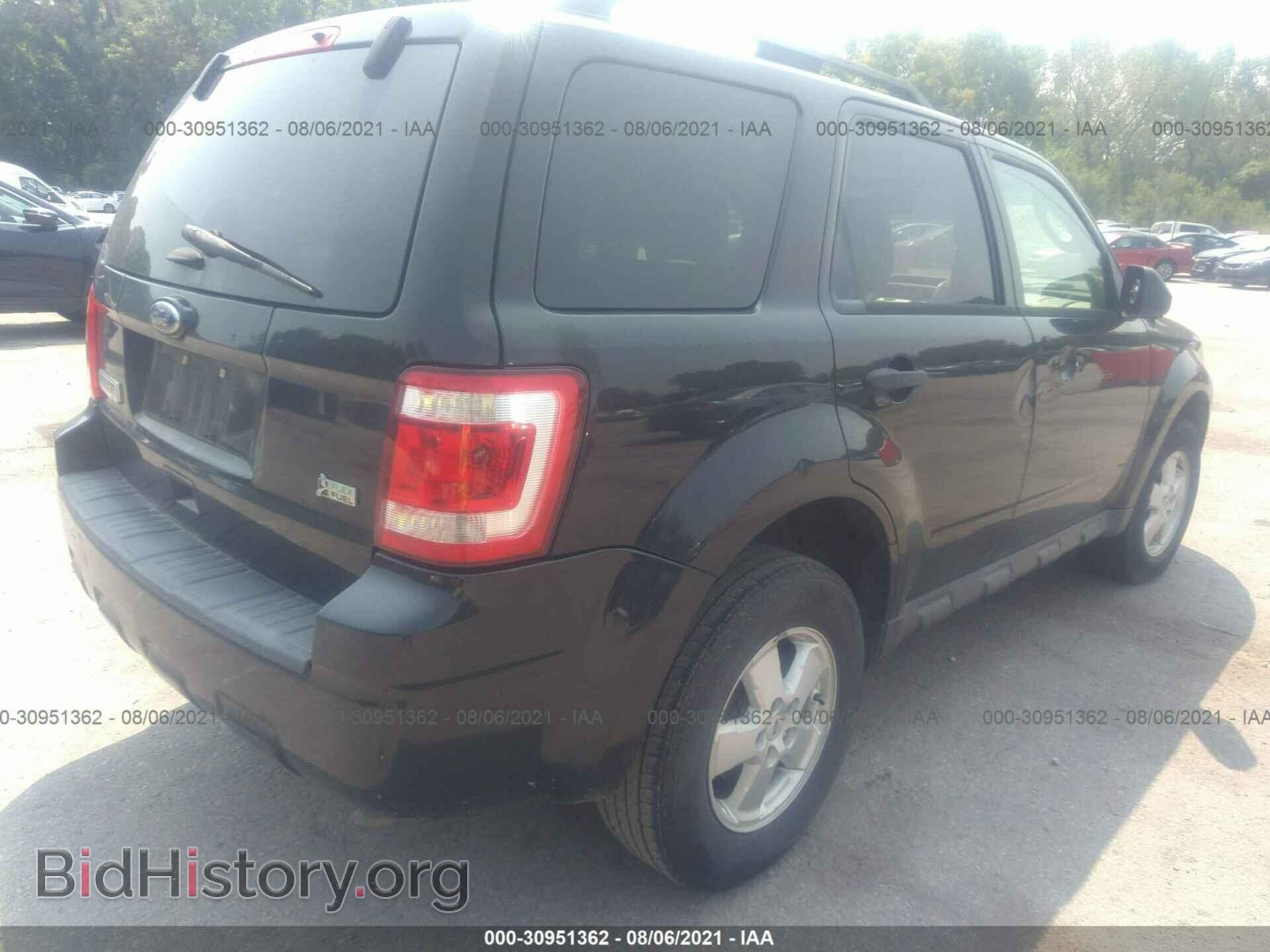 2011 FORD ESCAPE - VIN: 1FMCU0DG2BKB99113 - Фото 4