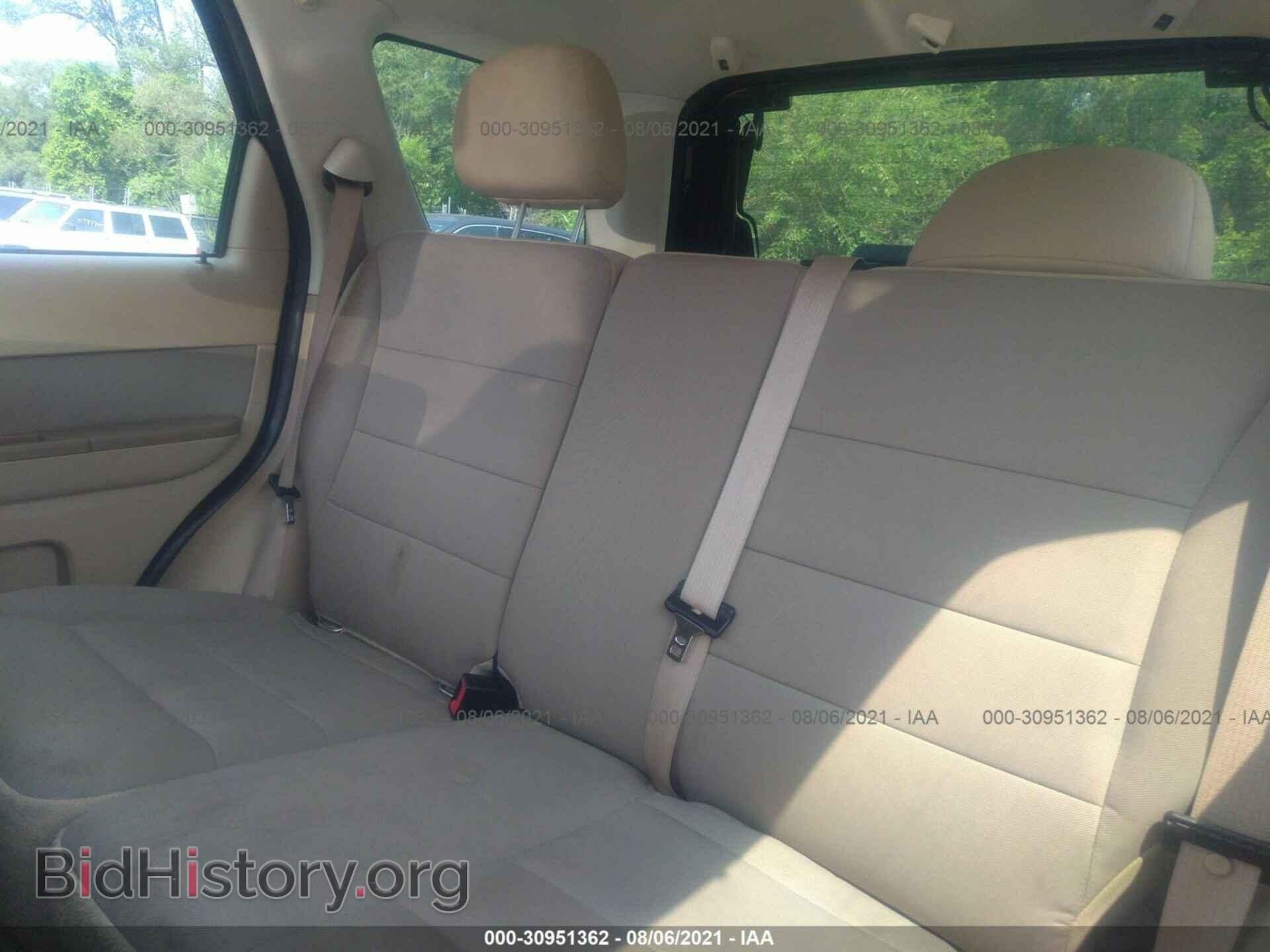 2011 FORD ESCAPE - VIN: 1FMCU0DG2BKB99113 - Фото 8