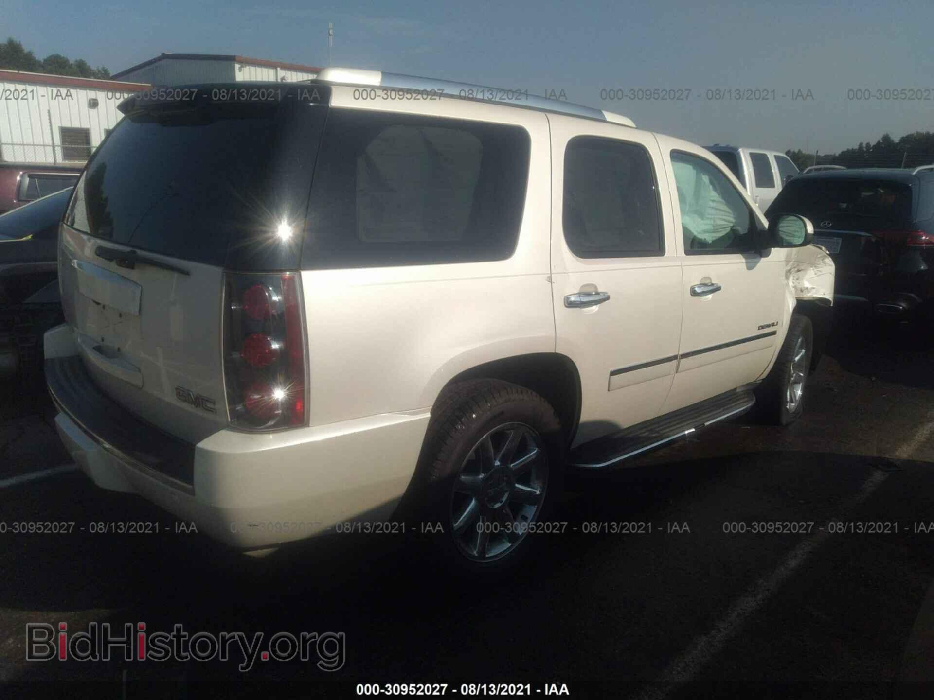 2010 GMC YUKON - VIN: 1GKUKEEF2AR253392 - Фото 4