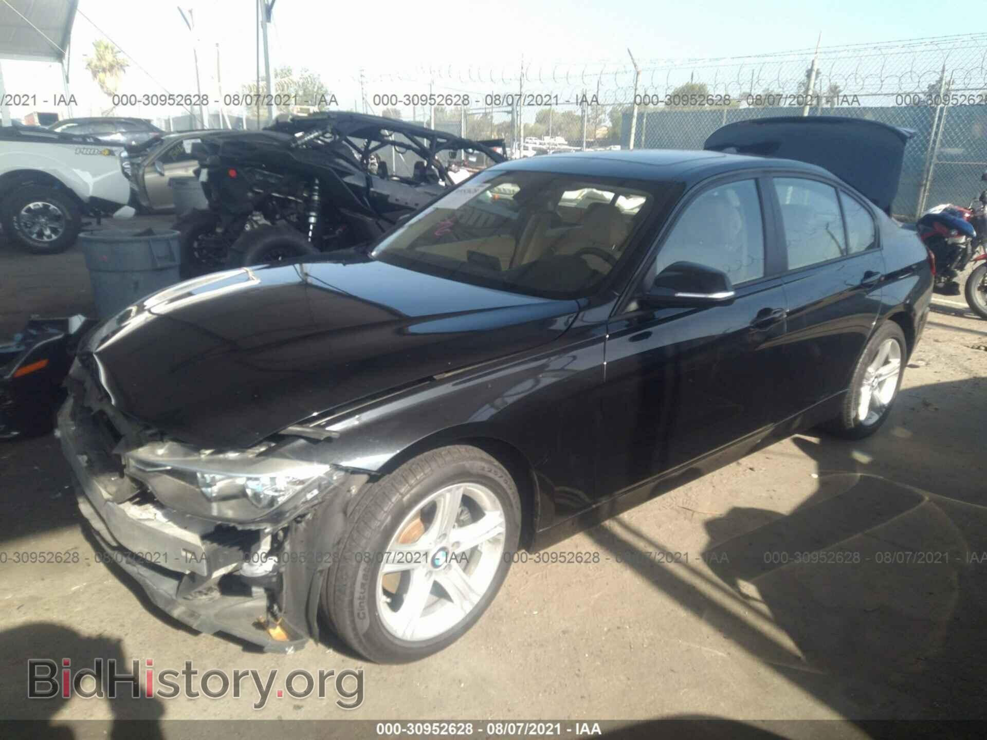 2013 BMW 3 SERIES - VIN: WBA3C1G5XDNR47211 - Фото 2