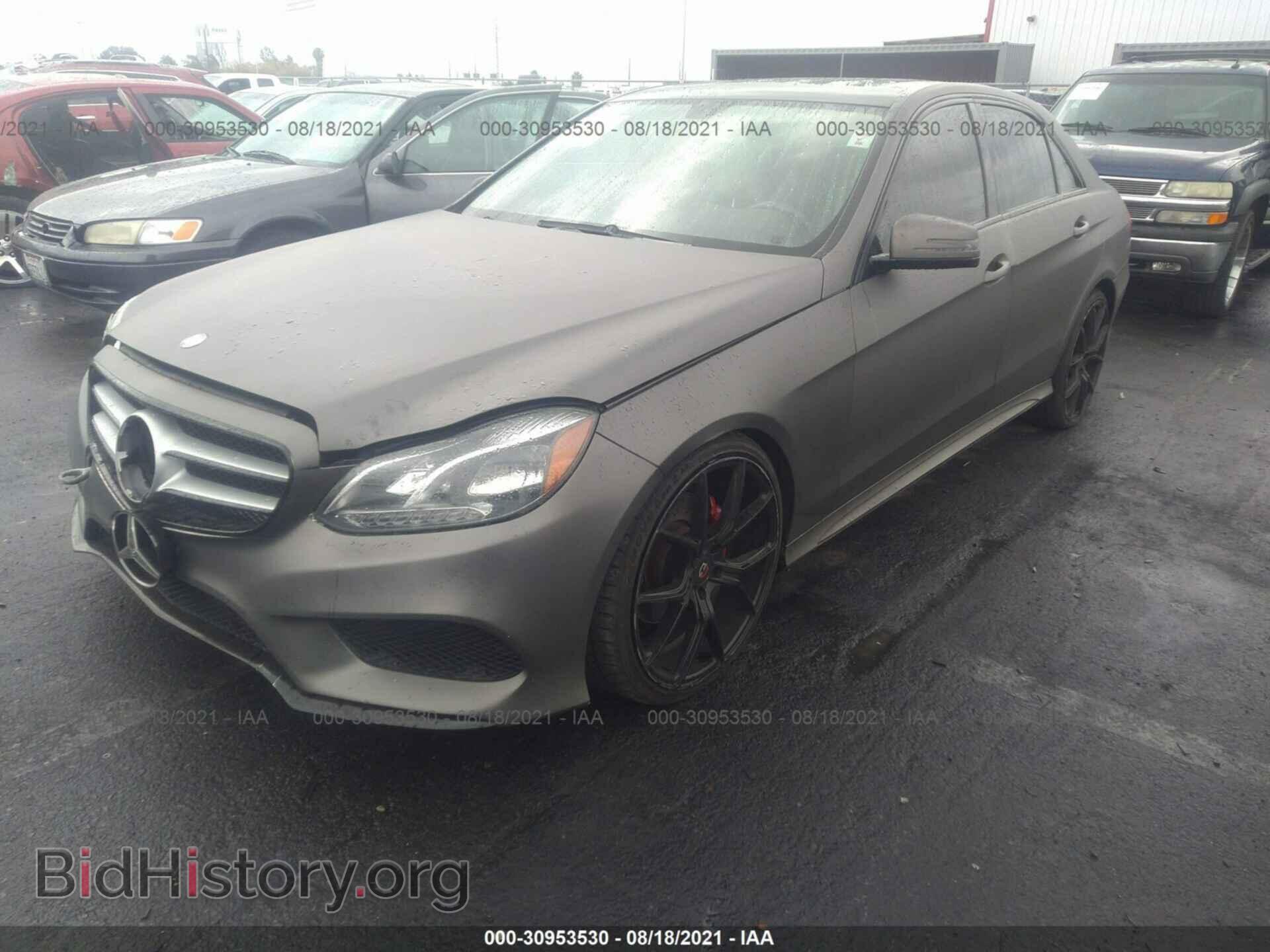 2014 MERCEDES-BENZ E-CLASS - VIN: WDDHF5KB6EA856570 - Фото 2