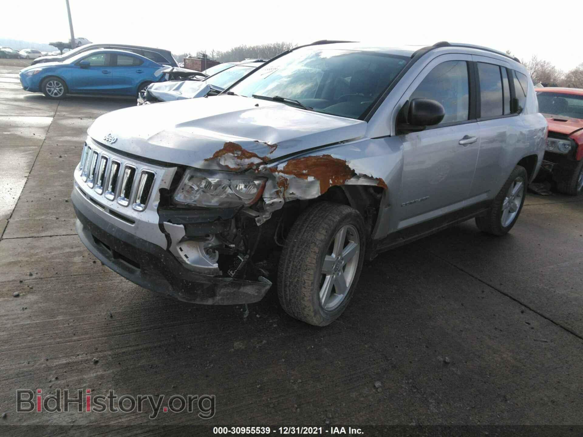 2011 JEEP COMPASS - VIN: 1J4NF5FB9BD257643 - Photo 2