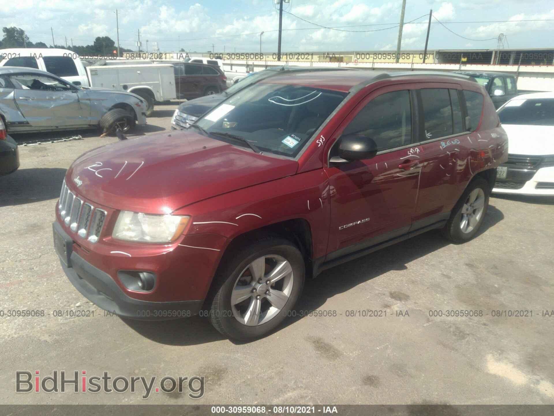 2011 JEEP COMPASS - VIN: 1J4NT1FB0BD170599 - Photo 2
