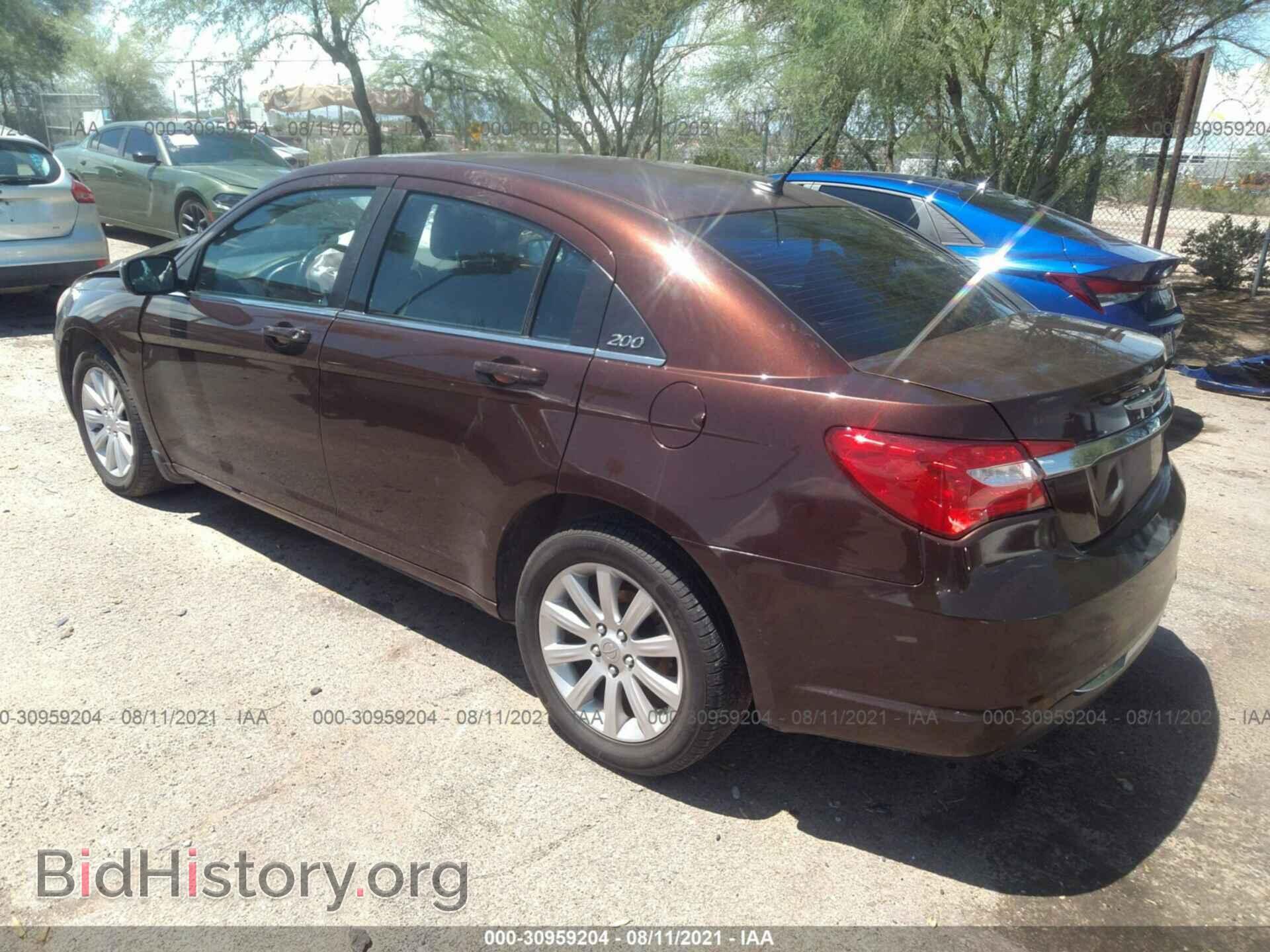 2013 CHRYSLER 200 - VIN: 1C3CCBBB7DN720407 - Photo 3