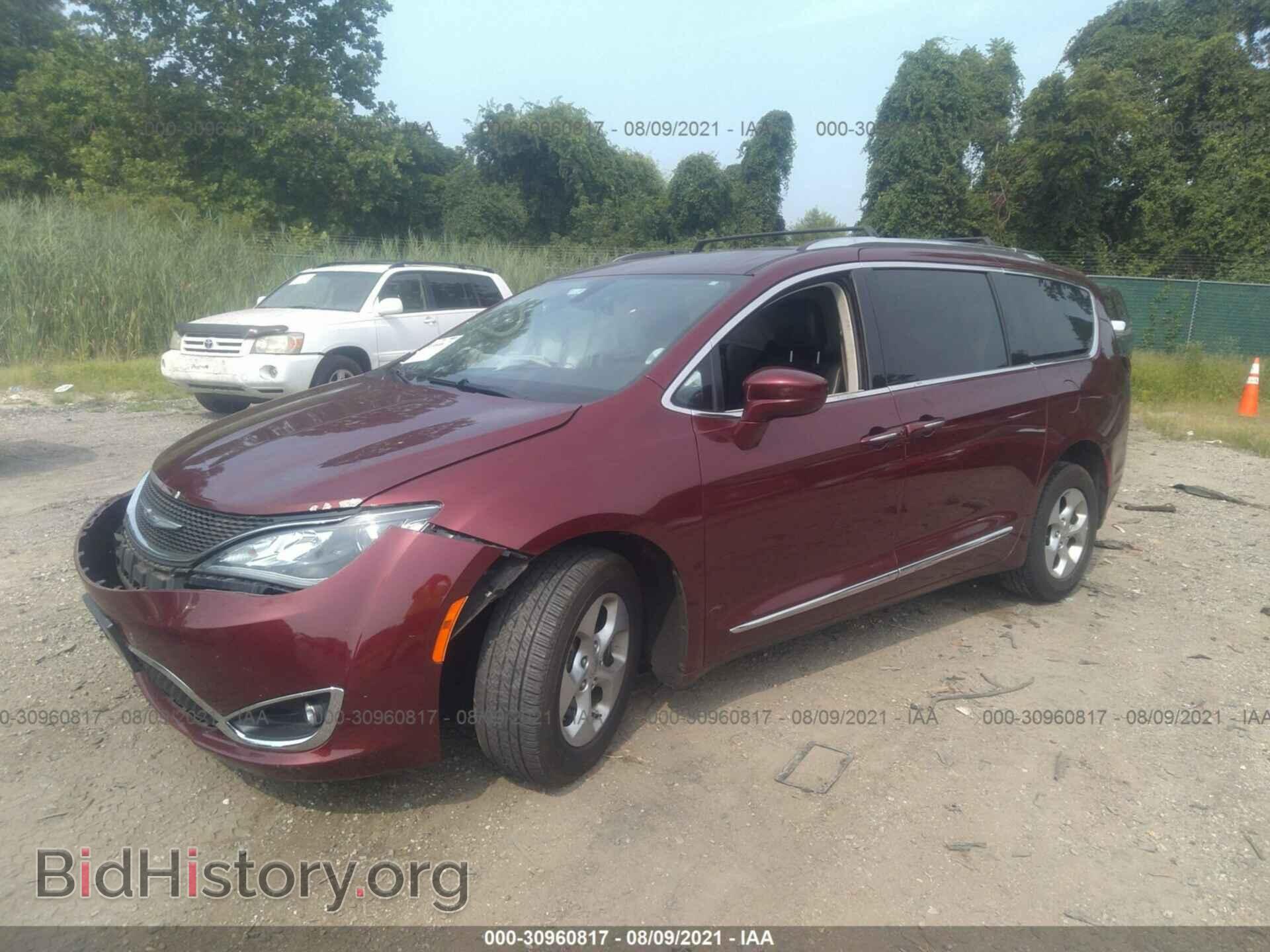 2017 CHRYSLER PACIFICA - VIN: 2C4RC1EGXHR543285 - Фото 2