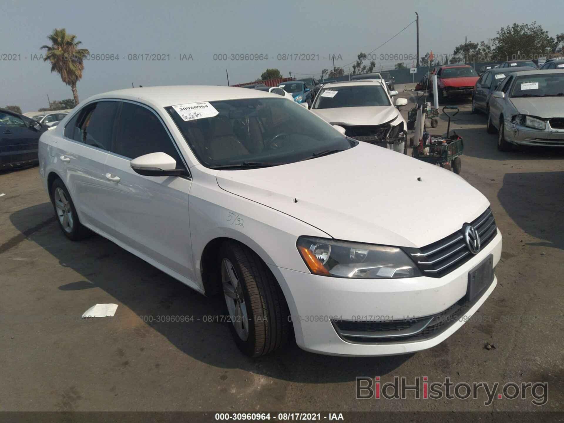 Photo 1VWBP7A32CC040053 - VOLKSWAGEN PASSAT 2012