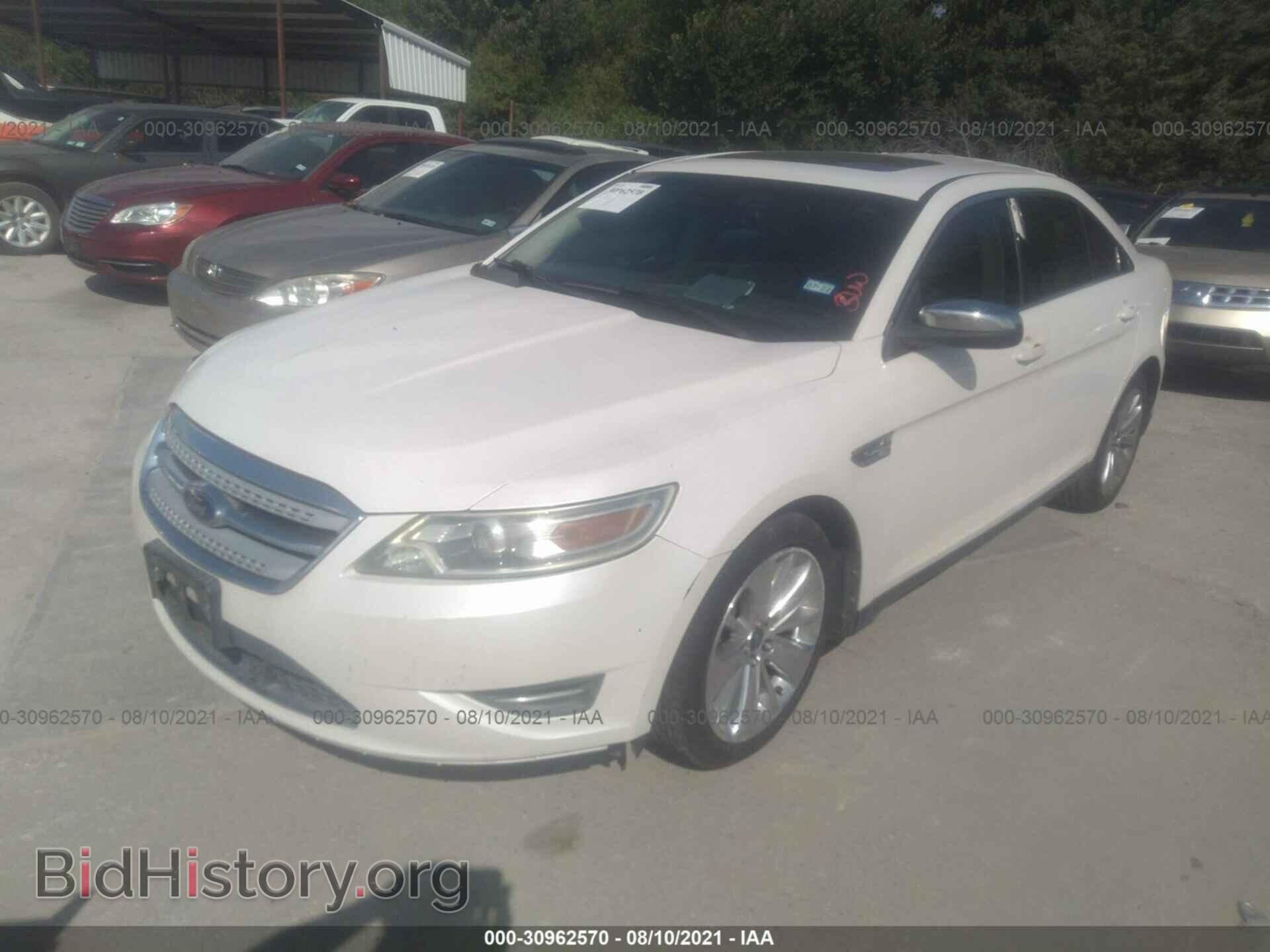 2010 FORD TAURUS - VIN: 1FAHP2FW6AG121460 - Фото 2